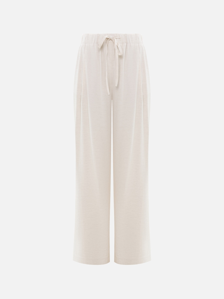 Loose-fitting trousers with a wide elasticated waistband