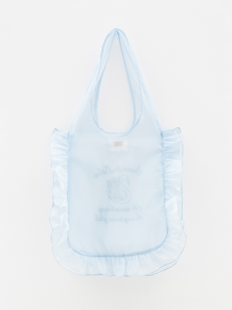 Sac en mousseline à volants et broderies