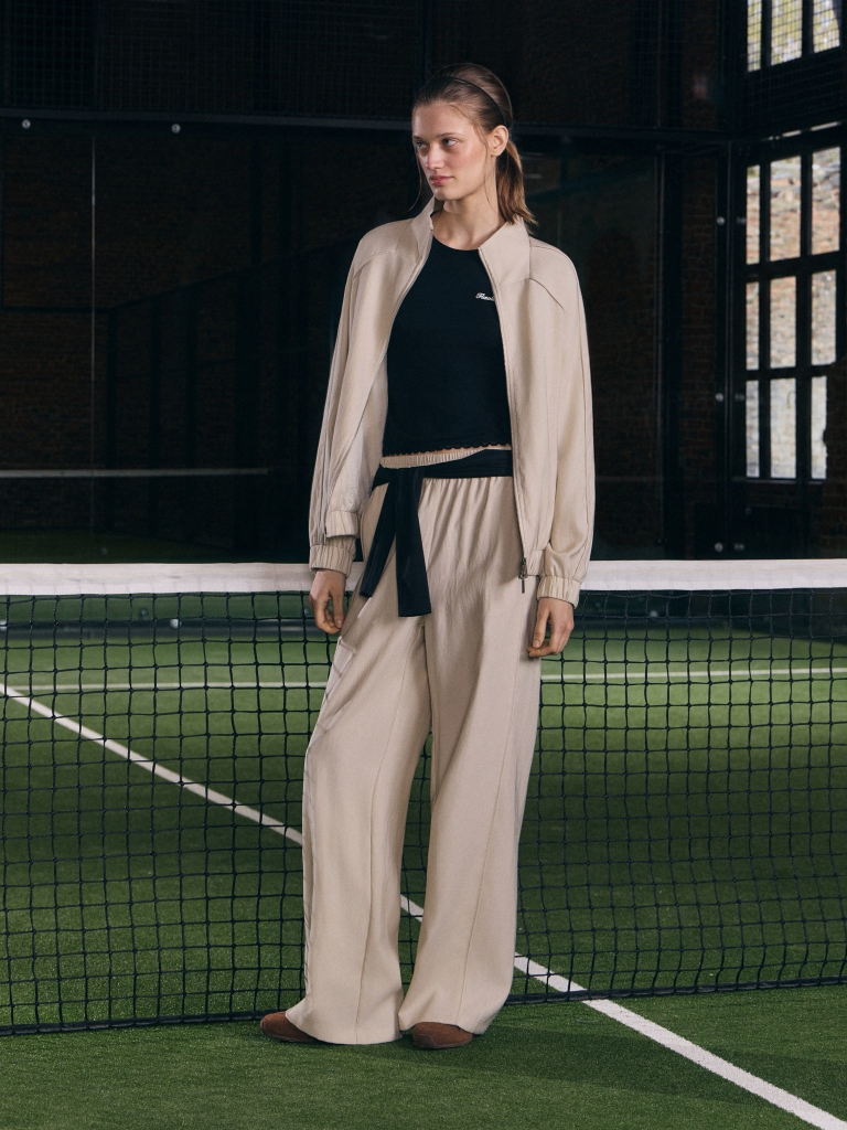 Sporthose mit breitem Bund