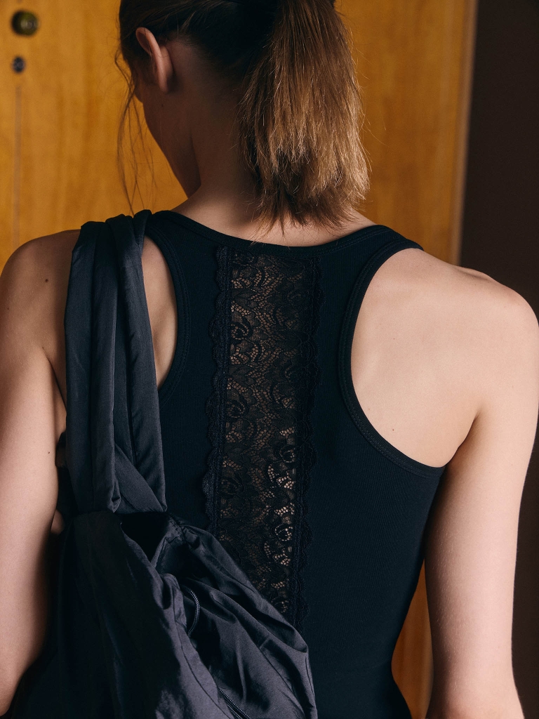 Top with wide straps and lace insert at the back