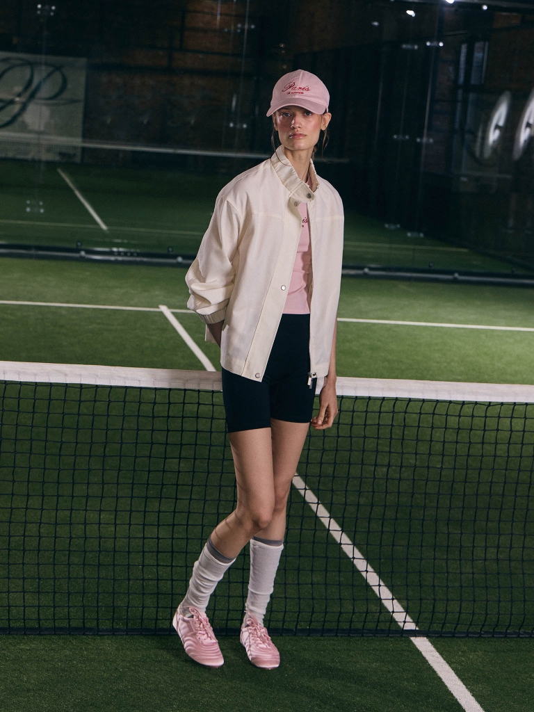 Sports jacket with press stud fastening