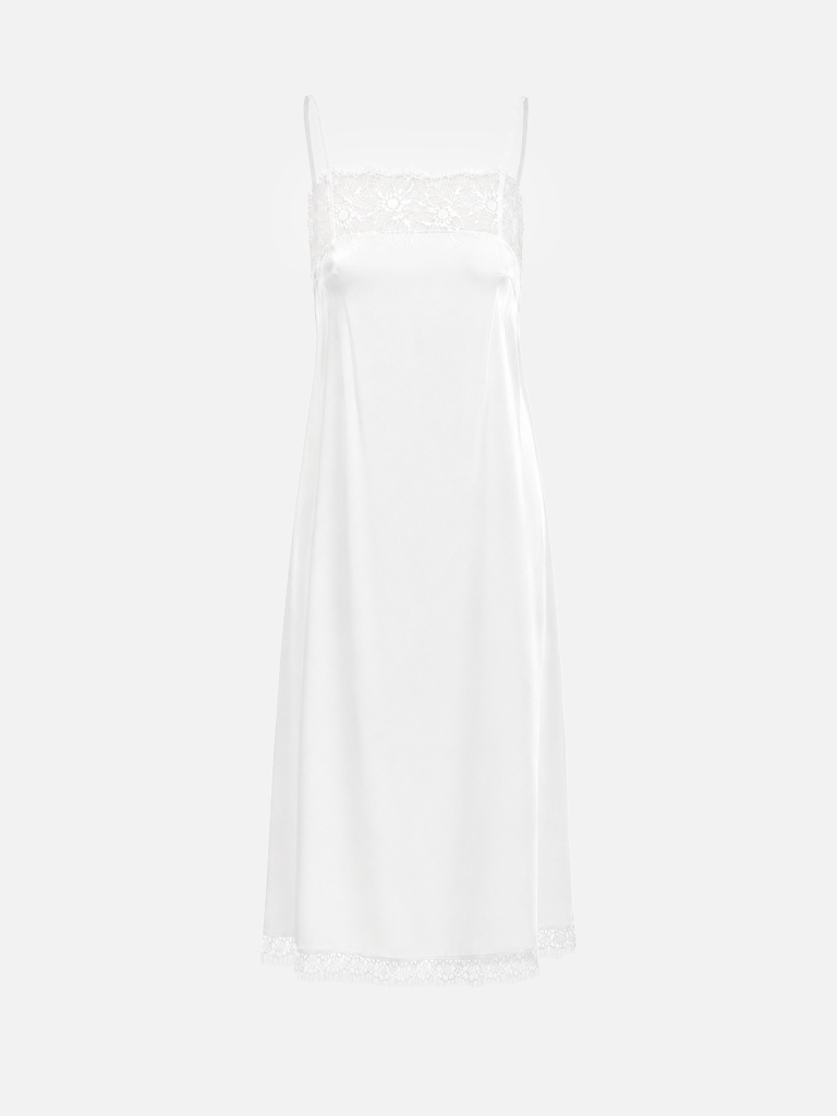 Lace maxi dress with lace detailing