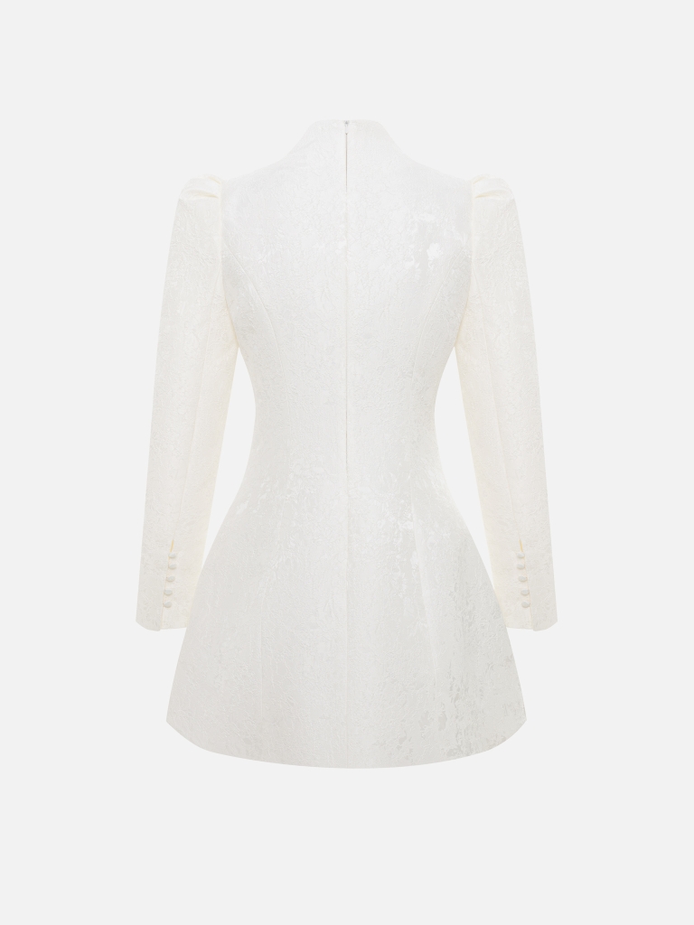 Tailliertes Minikleid aus Jacquard mit betonten Schultern