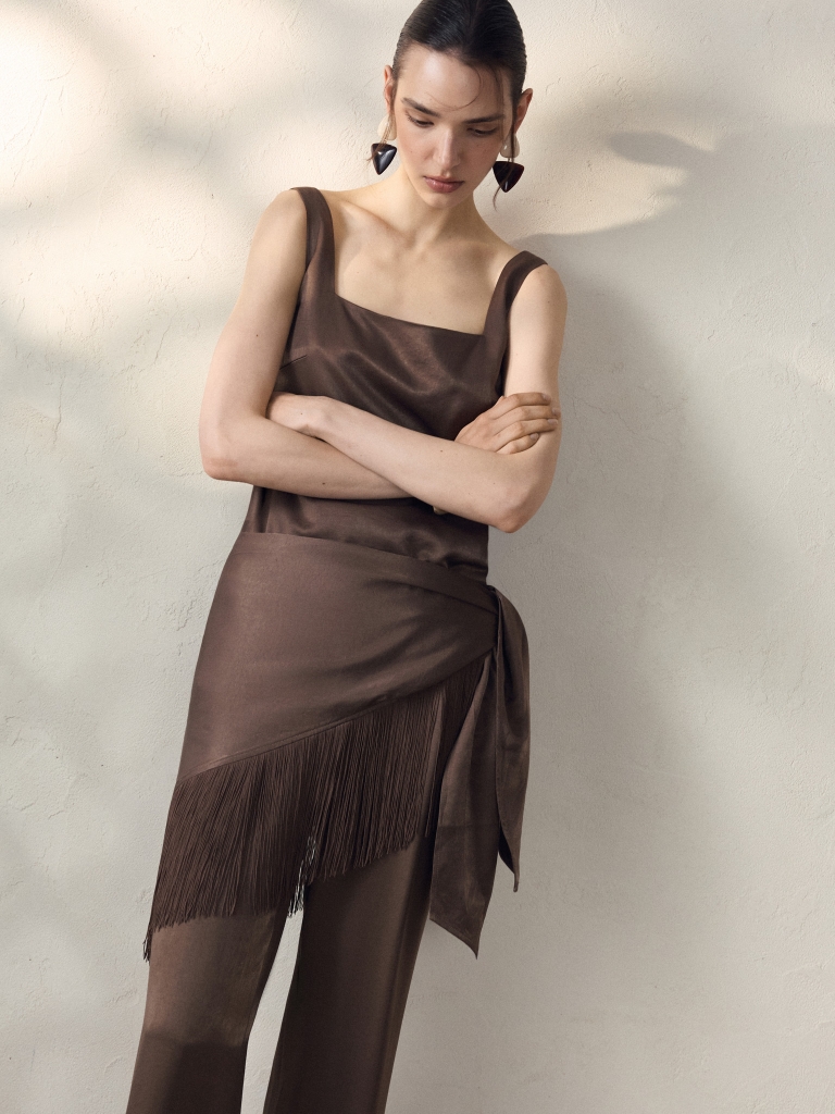 Viscose headscarf with long fringe