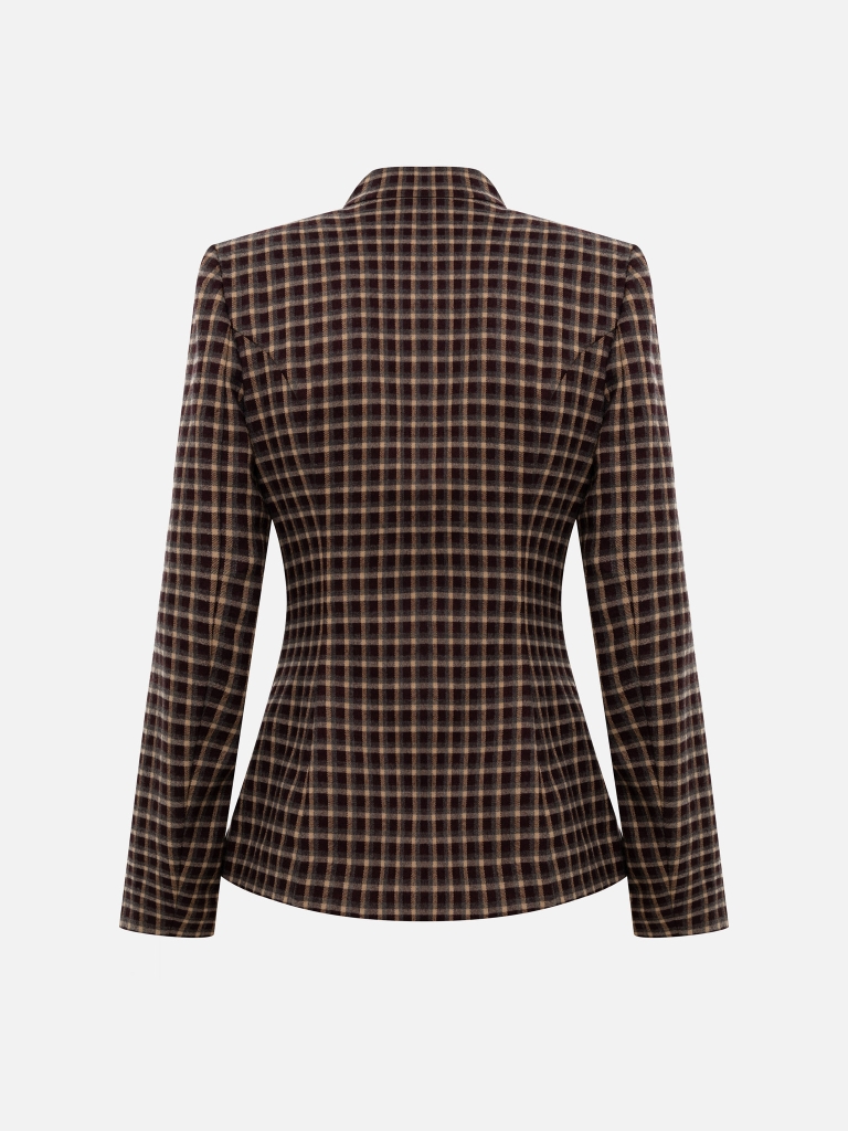 Fitted plaid shirt with large buttons