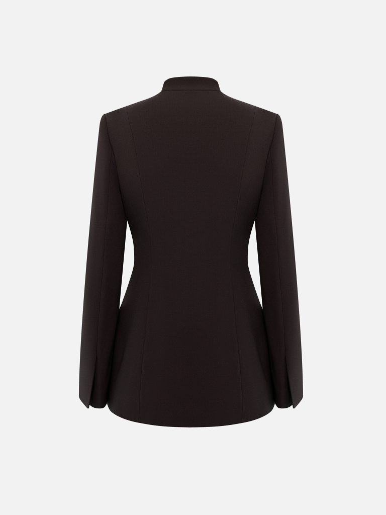 Fitted single-breasted jacket with a hidden fastening