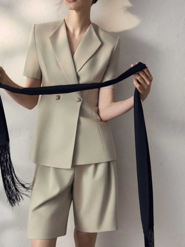 Viscose scarf with long fringe