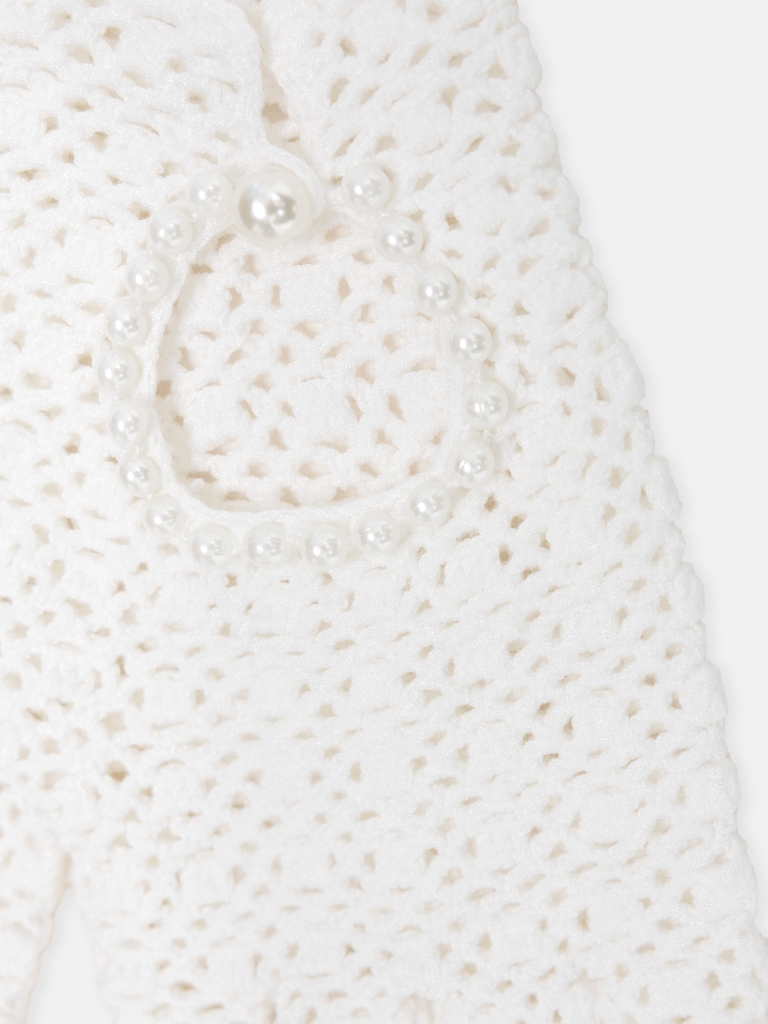 Short knitted gloves with pearl detailing
