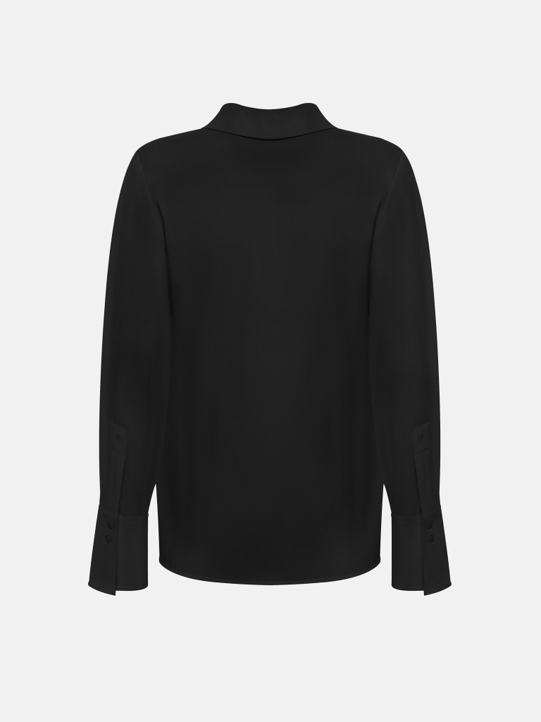 Monochrome shirt with draping at the waist