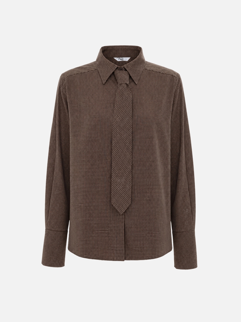 Loose-fitting checked shirt with a matching tie