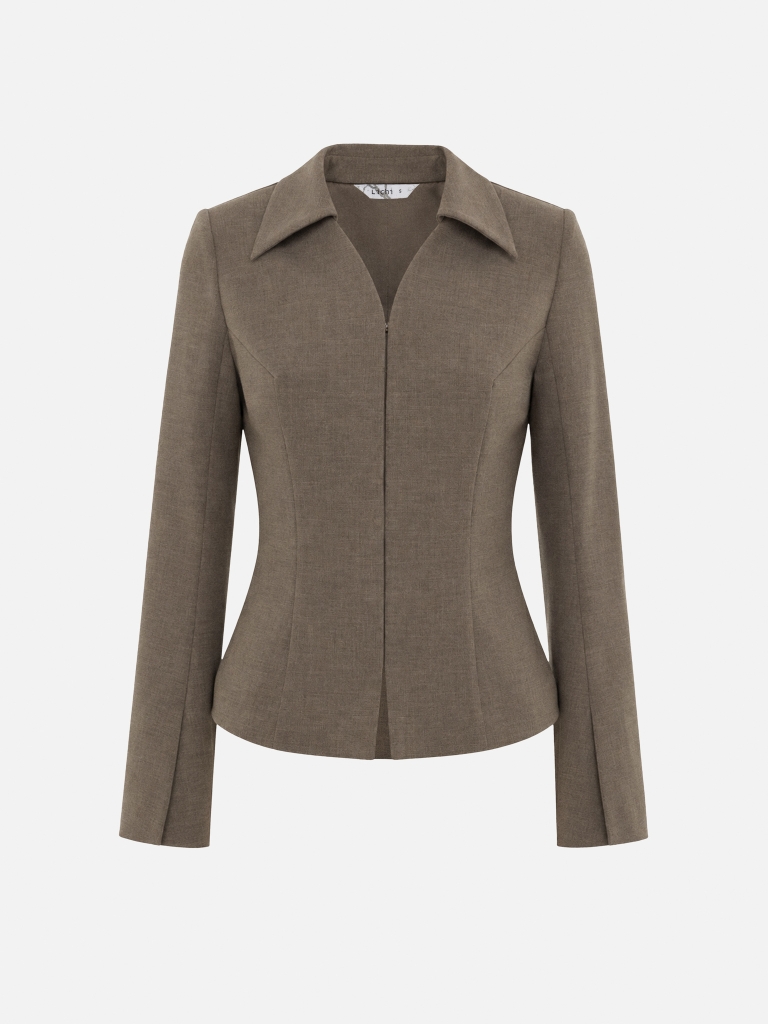 Fitted jacket with a triangular collar and hidden fastening
