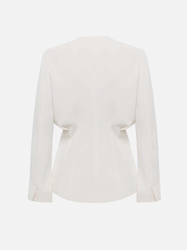 Fitted double-breasted jacket in lightweight fabric