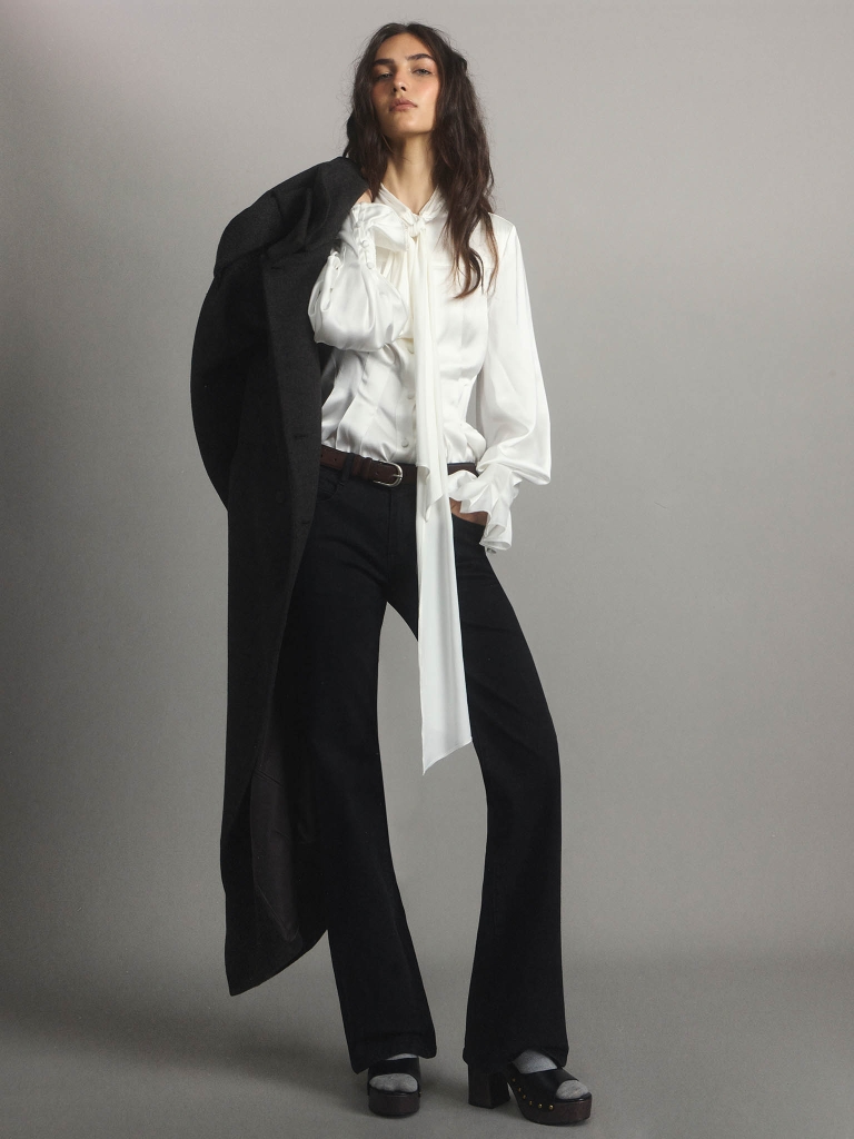 Flared mid-rise jeans