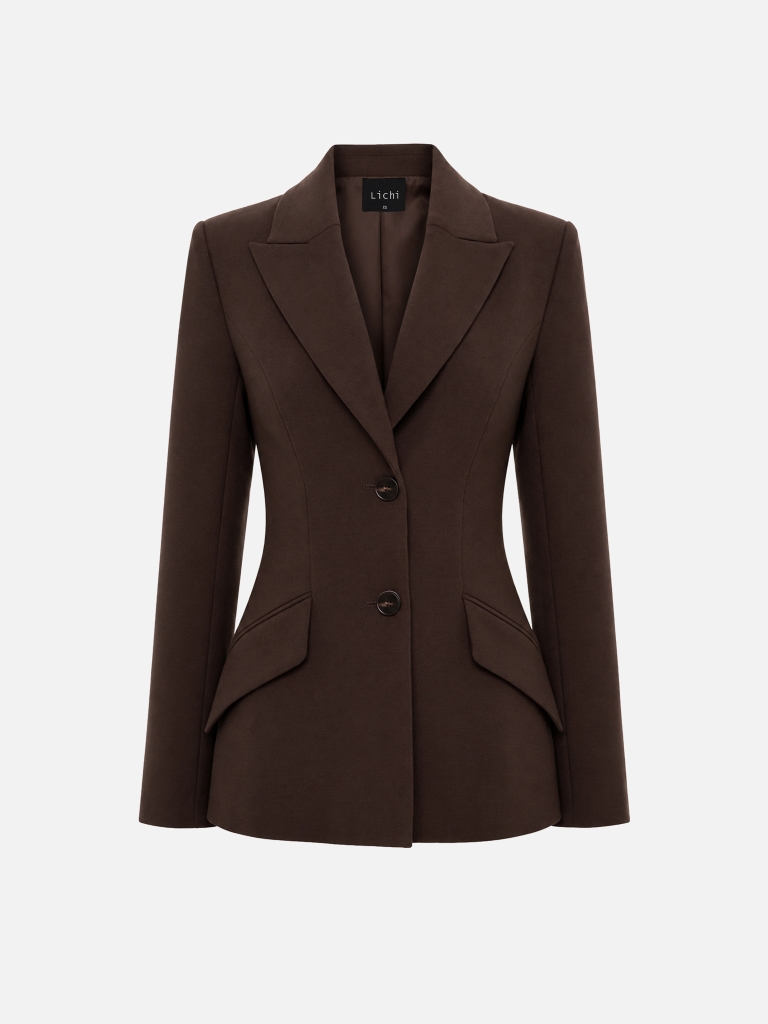 Fitted jacket with slanted side pockets