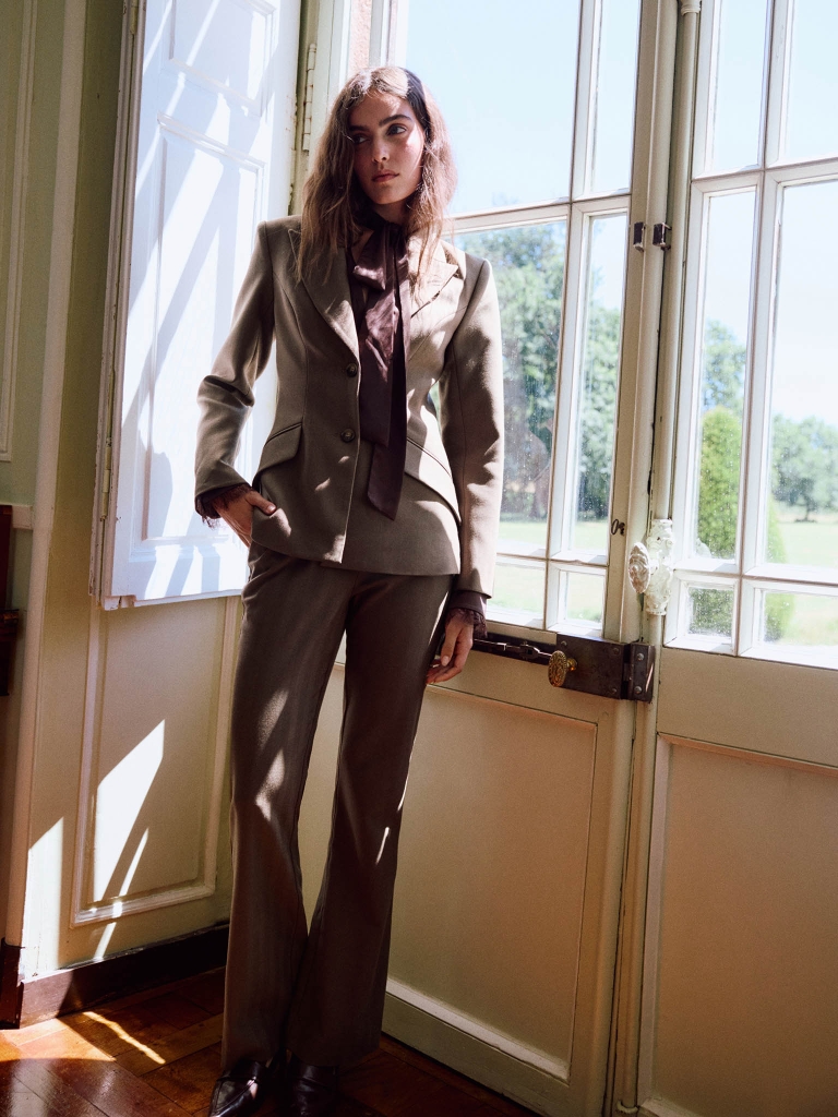 Flared suiting trousers
