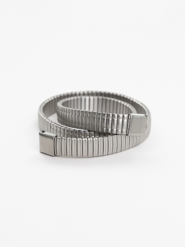 Thin metal link belt