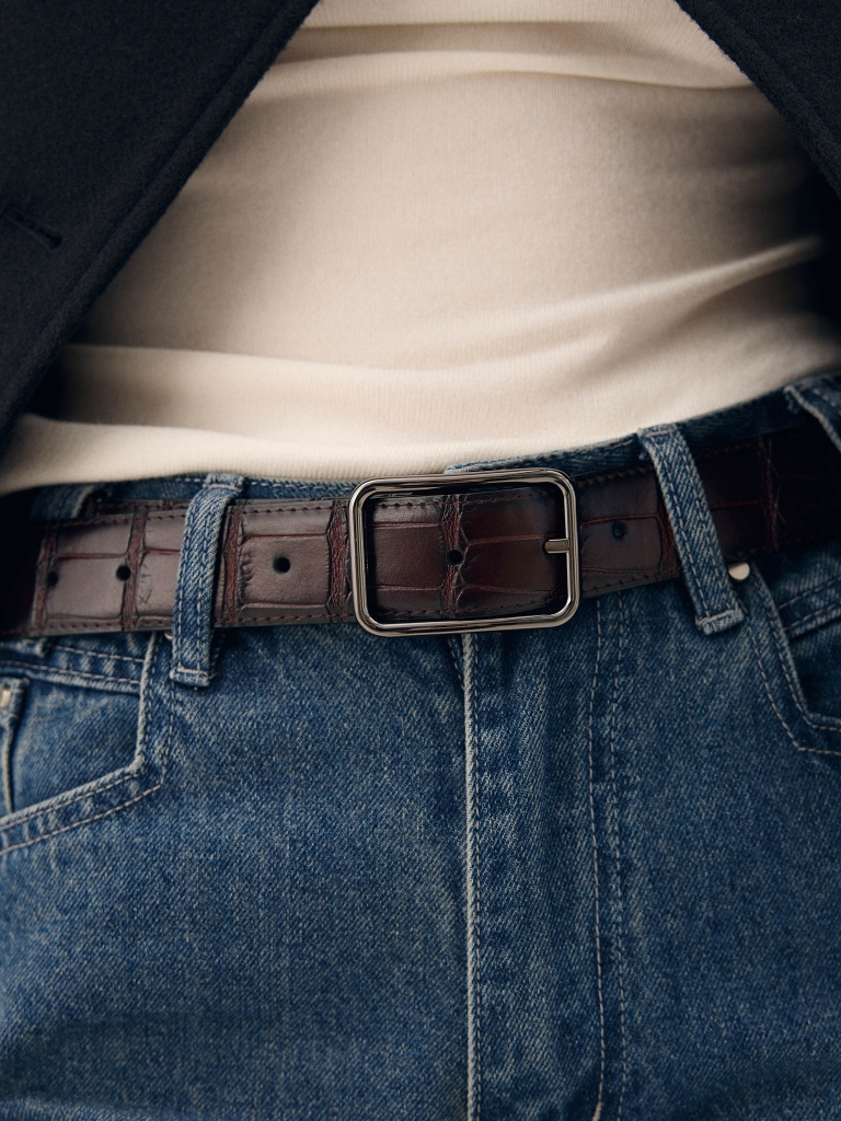 Textured leather belt