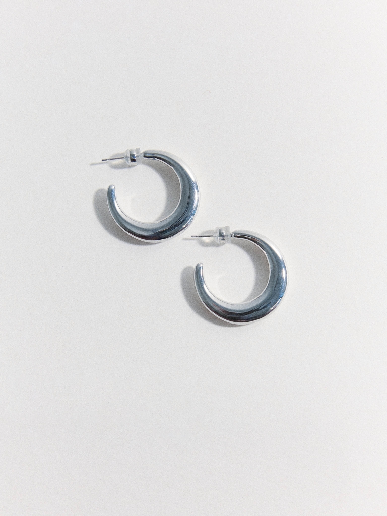 Puffed half-hoop earrings