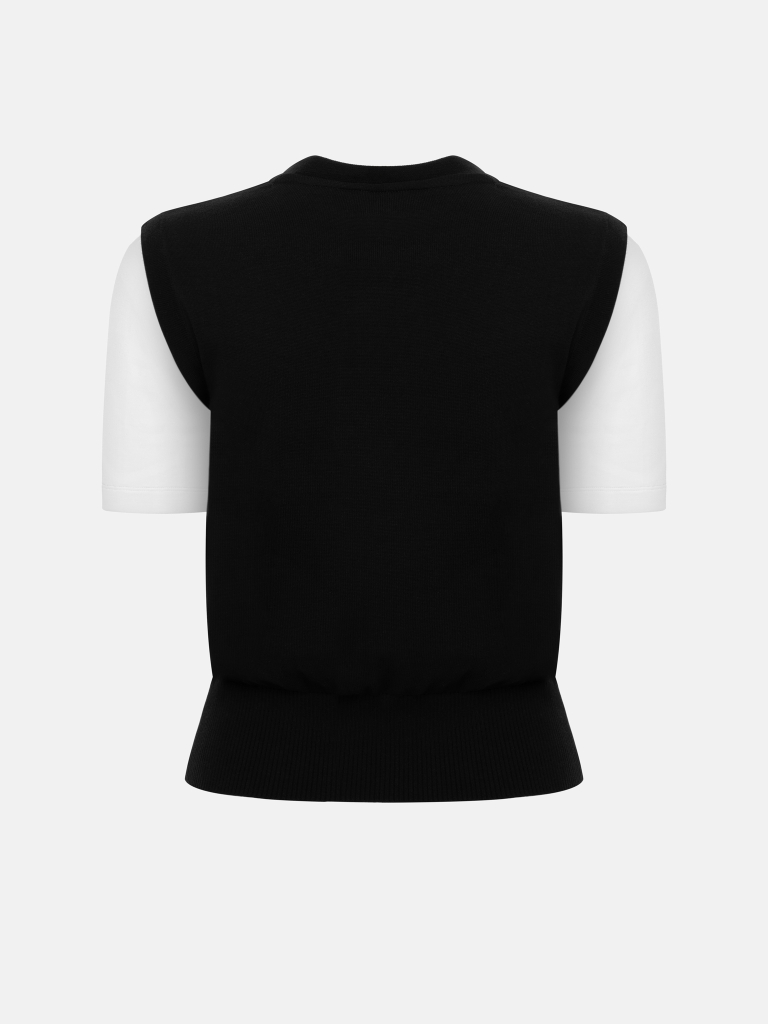 T-shirt with a contrasting knitted waistcoat