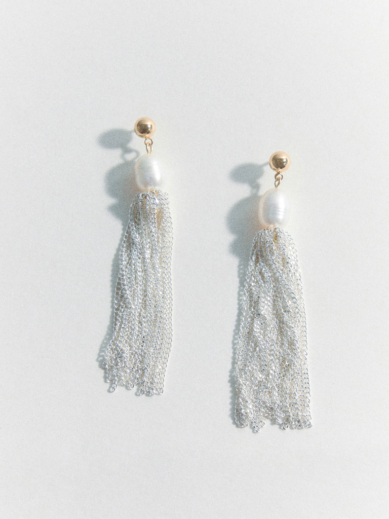Stud earrings with pearls and chain pendants