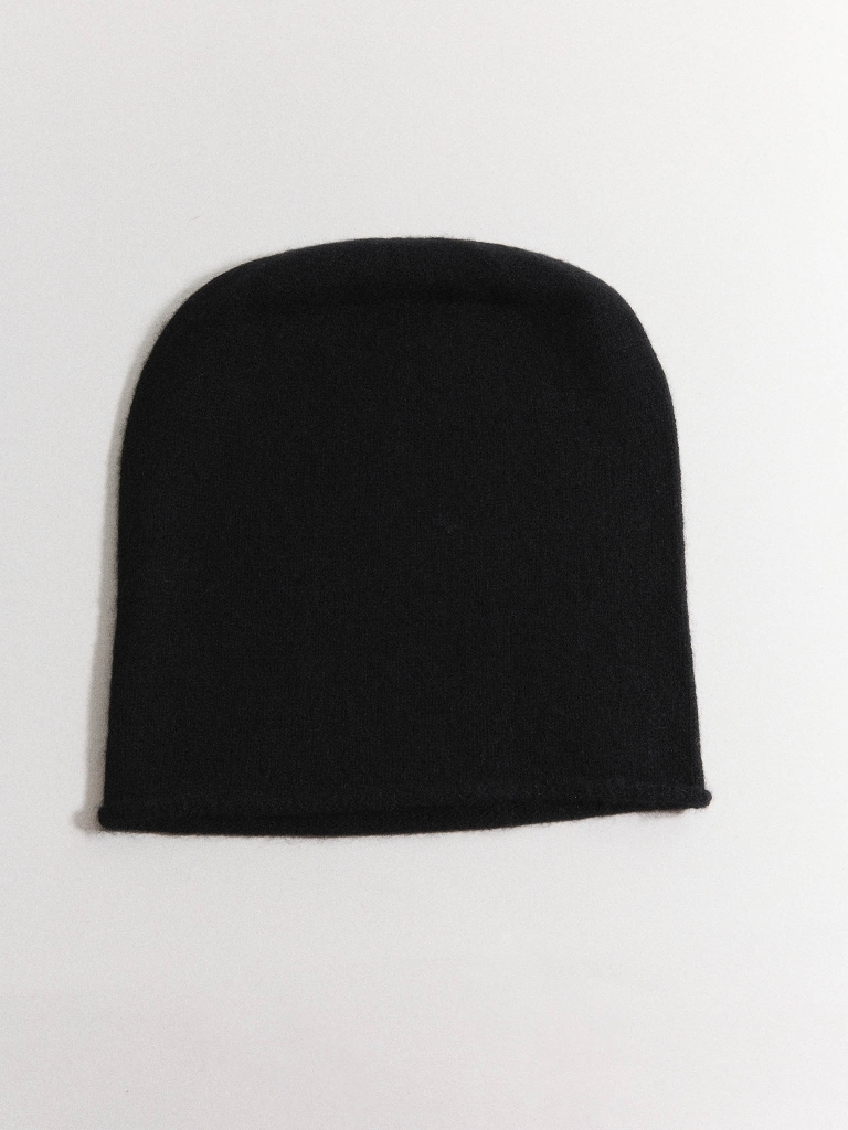 Fitted wool and cashmere beanie