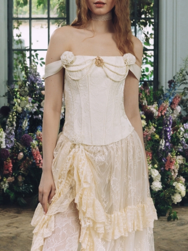 「新品タグ付き」Eaphi MULTI WAY FRILL BUSTIER EAPHI MULTI WAY FRILL BUSTIER