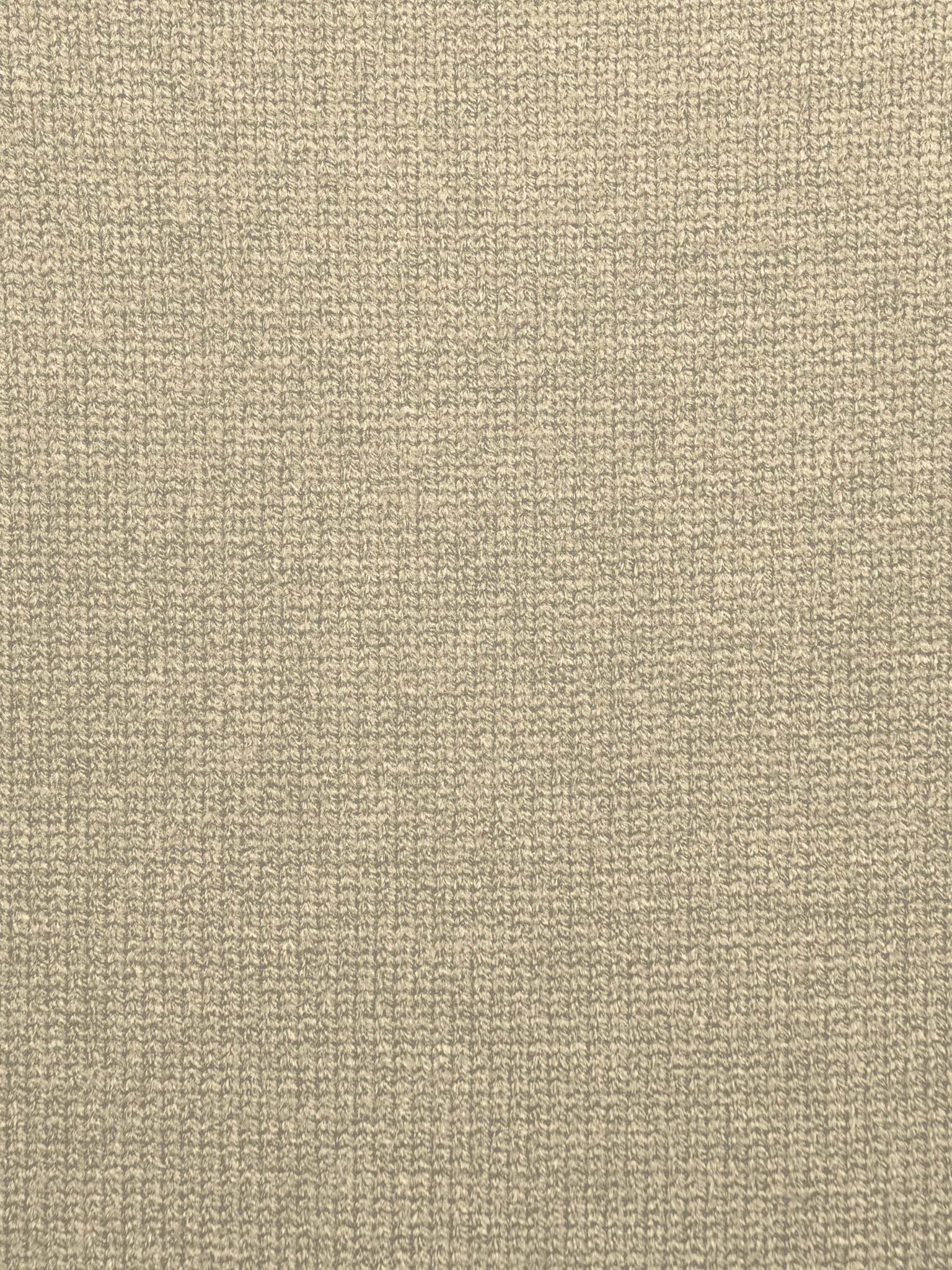 Трикотажный свитер свободного кроя