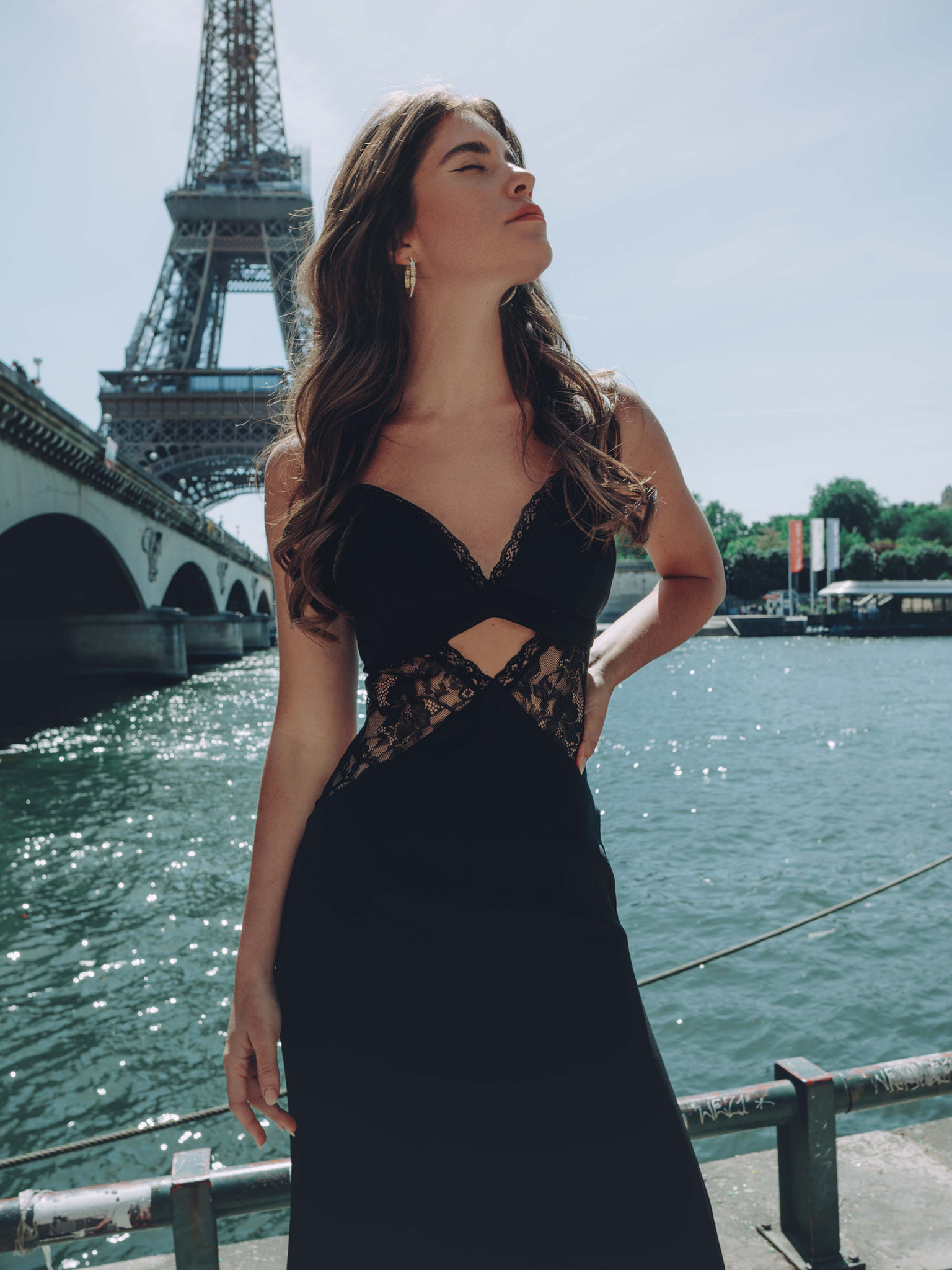 Maxi dress with lace insert