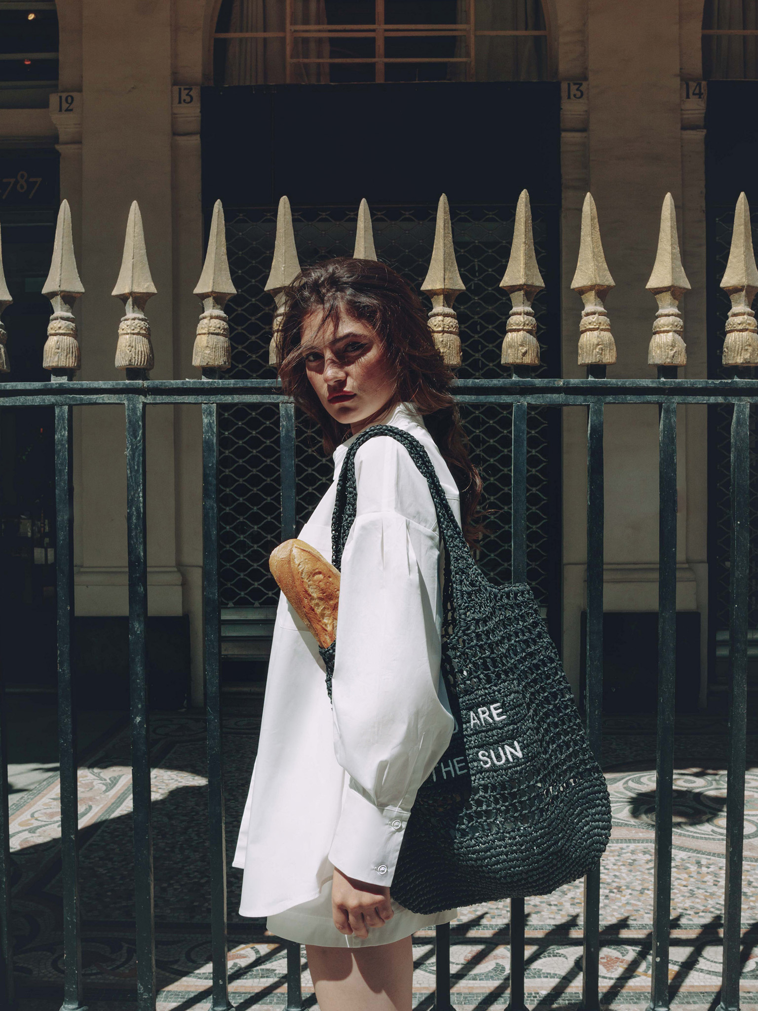 Однотонная рубашка свободного кроя