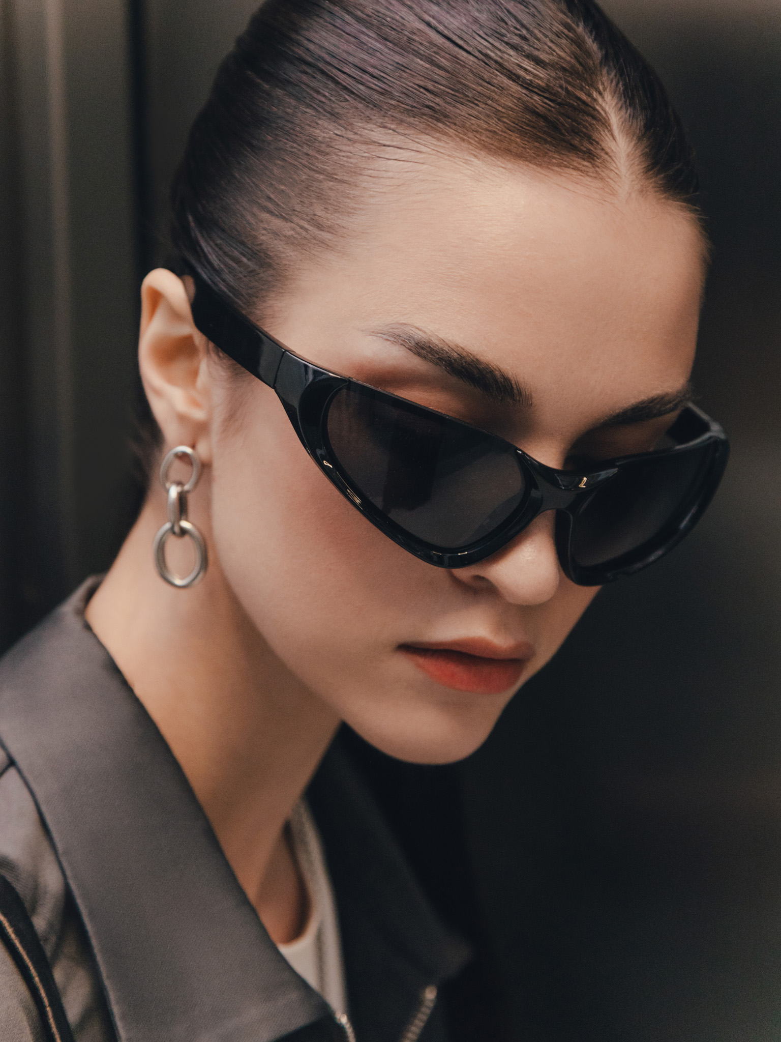 Sunglasses with narrow lenses