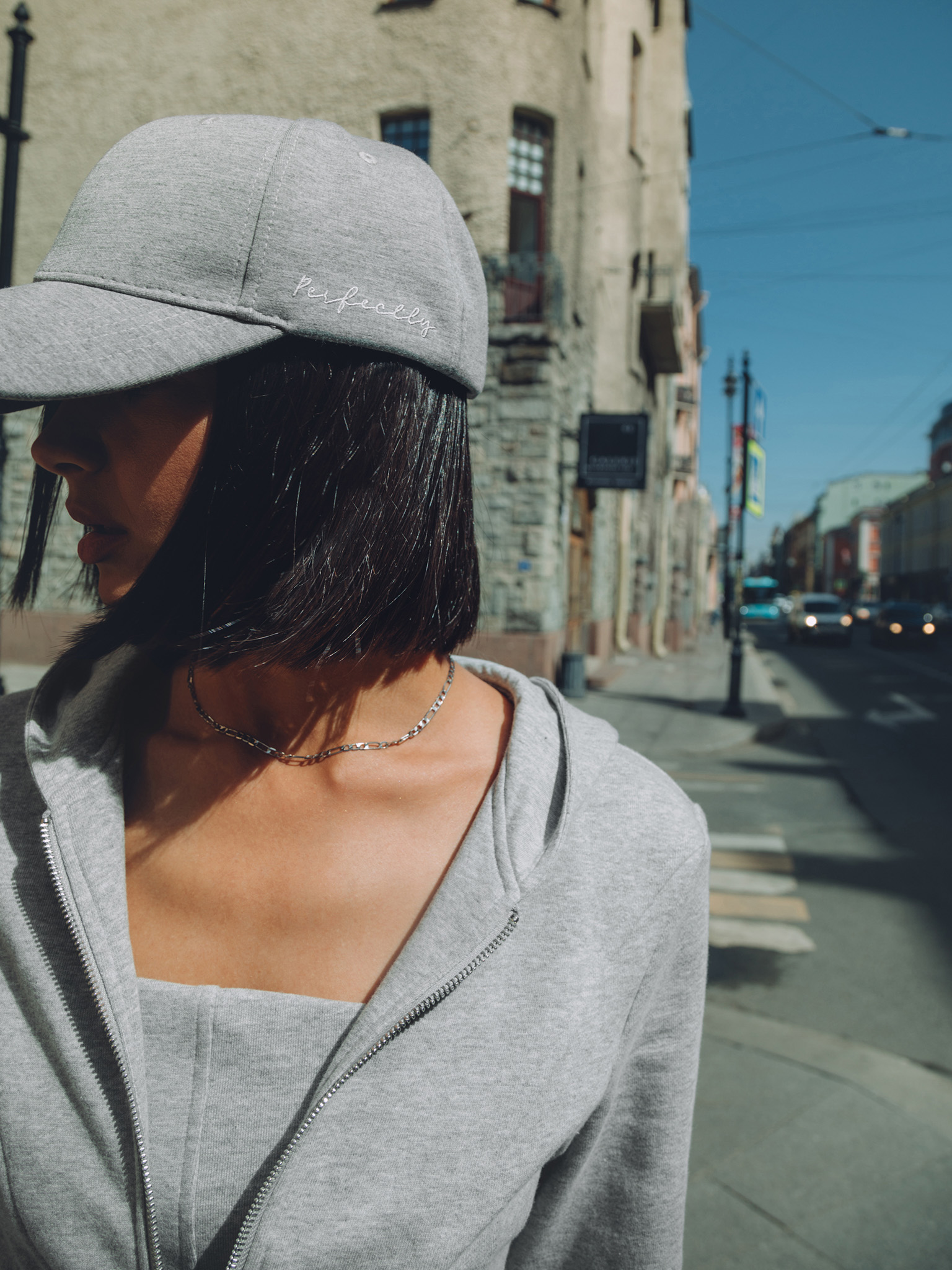 Cap with embroidery on the side