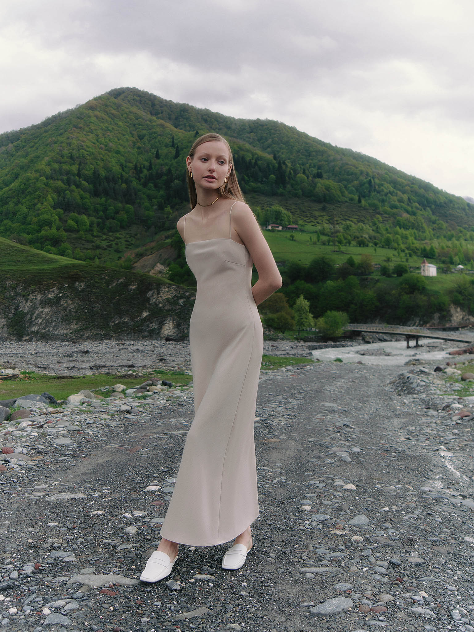 Gerades Maxikleid mit Trägern