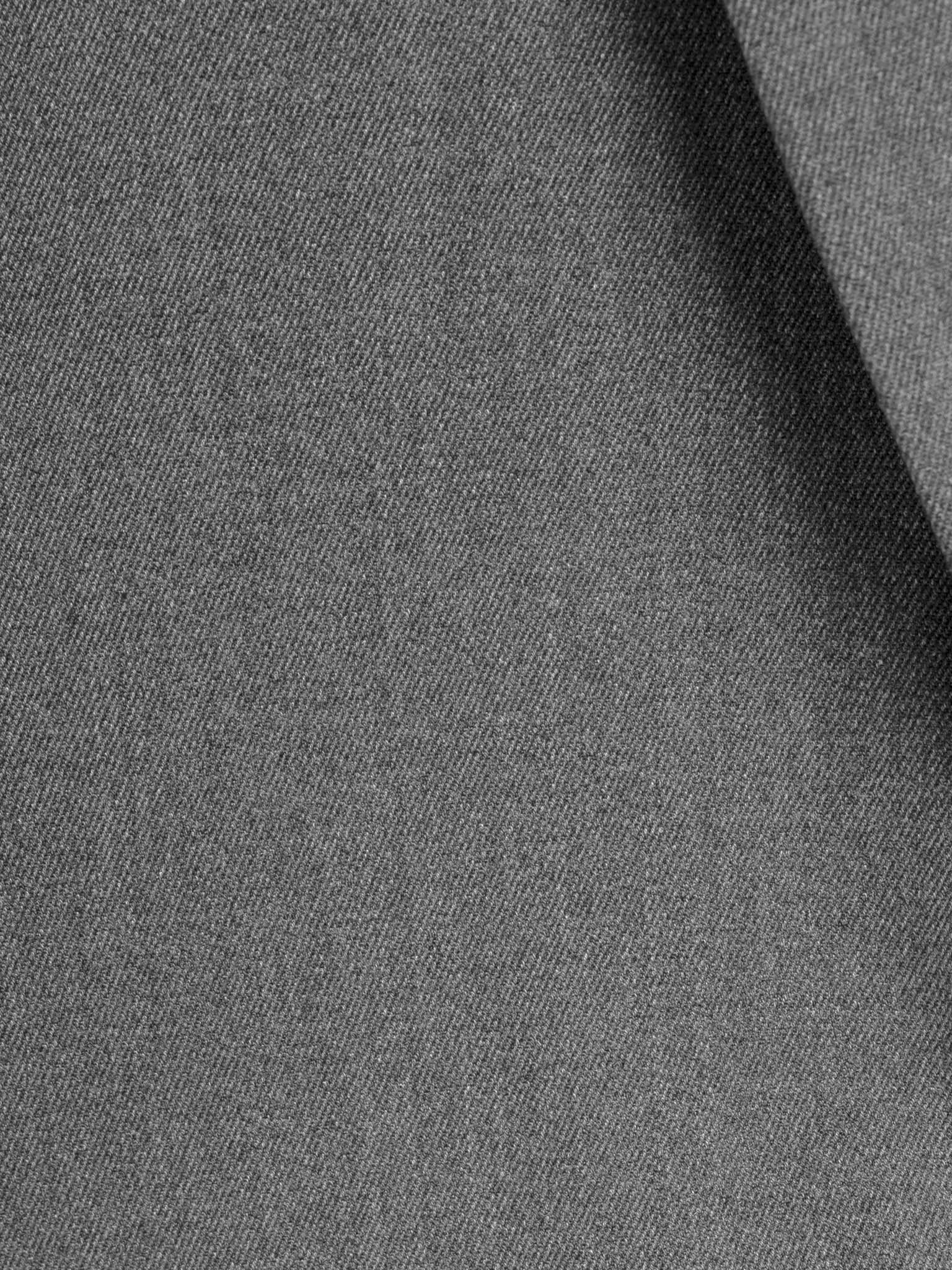 Single-breasted jacket with metal clasp