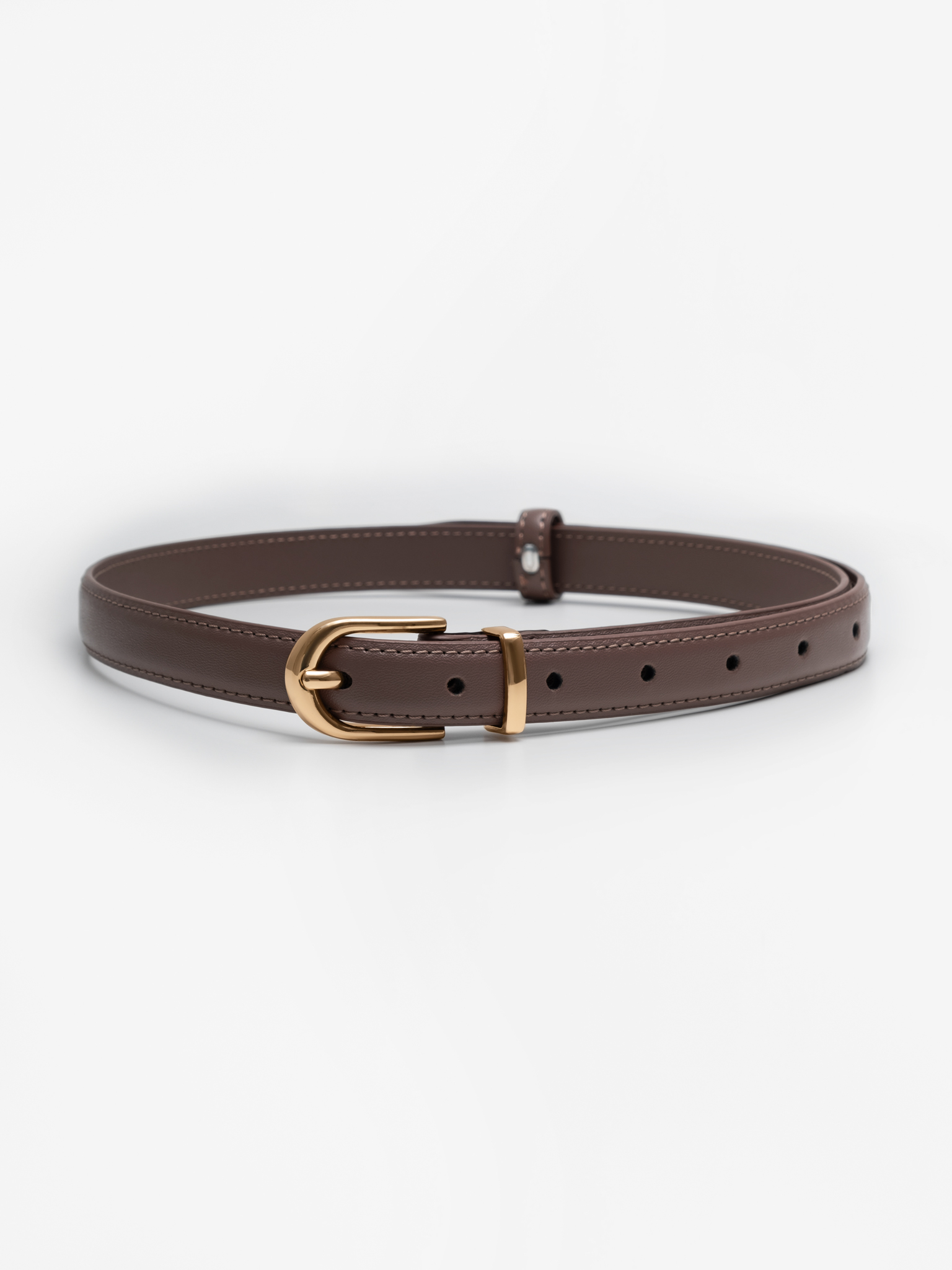 Slim leather belt with golden buckle