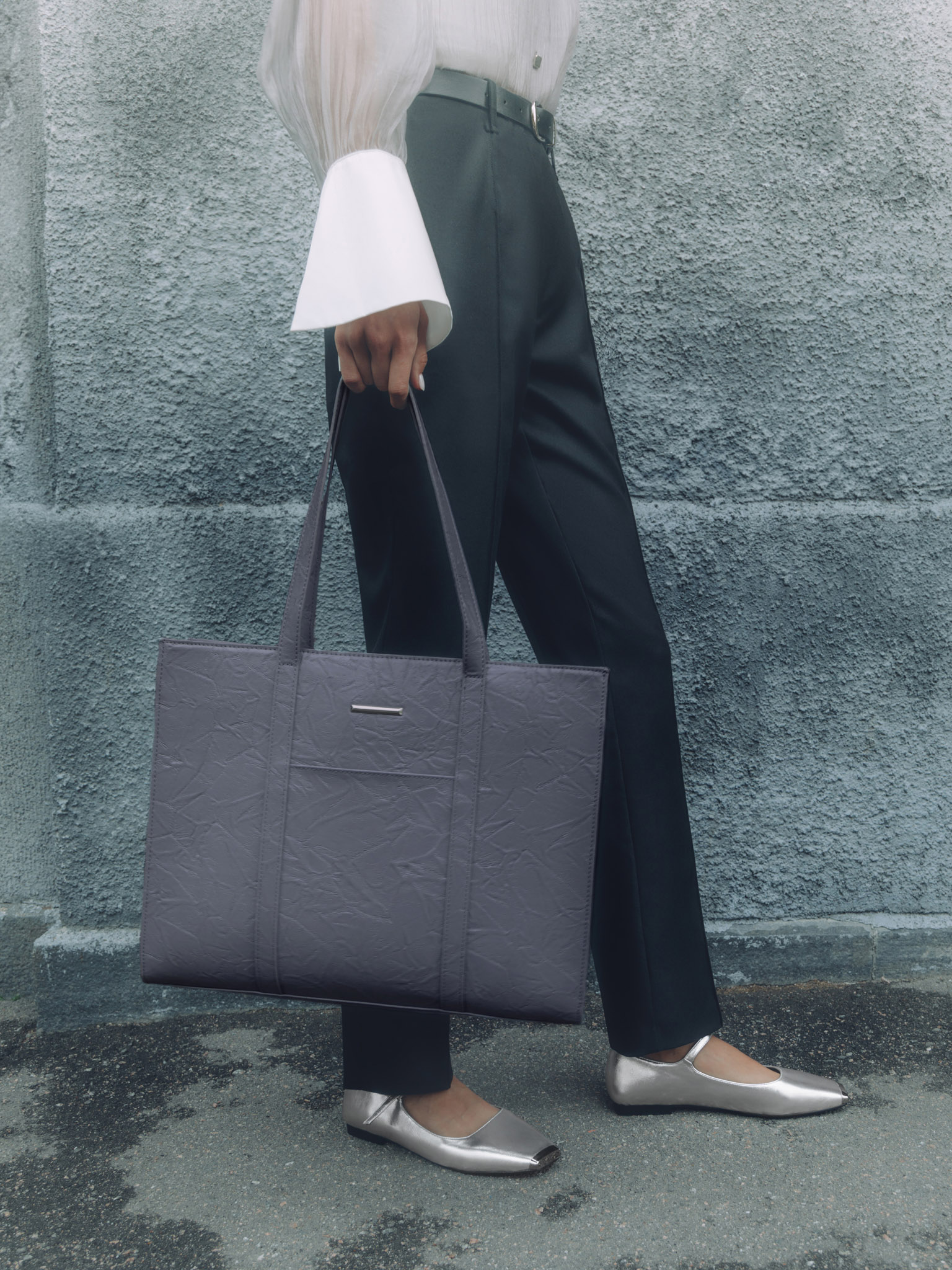 Wrinkled eco-leather square bag