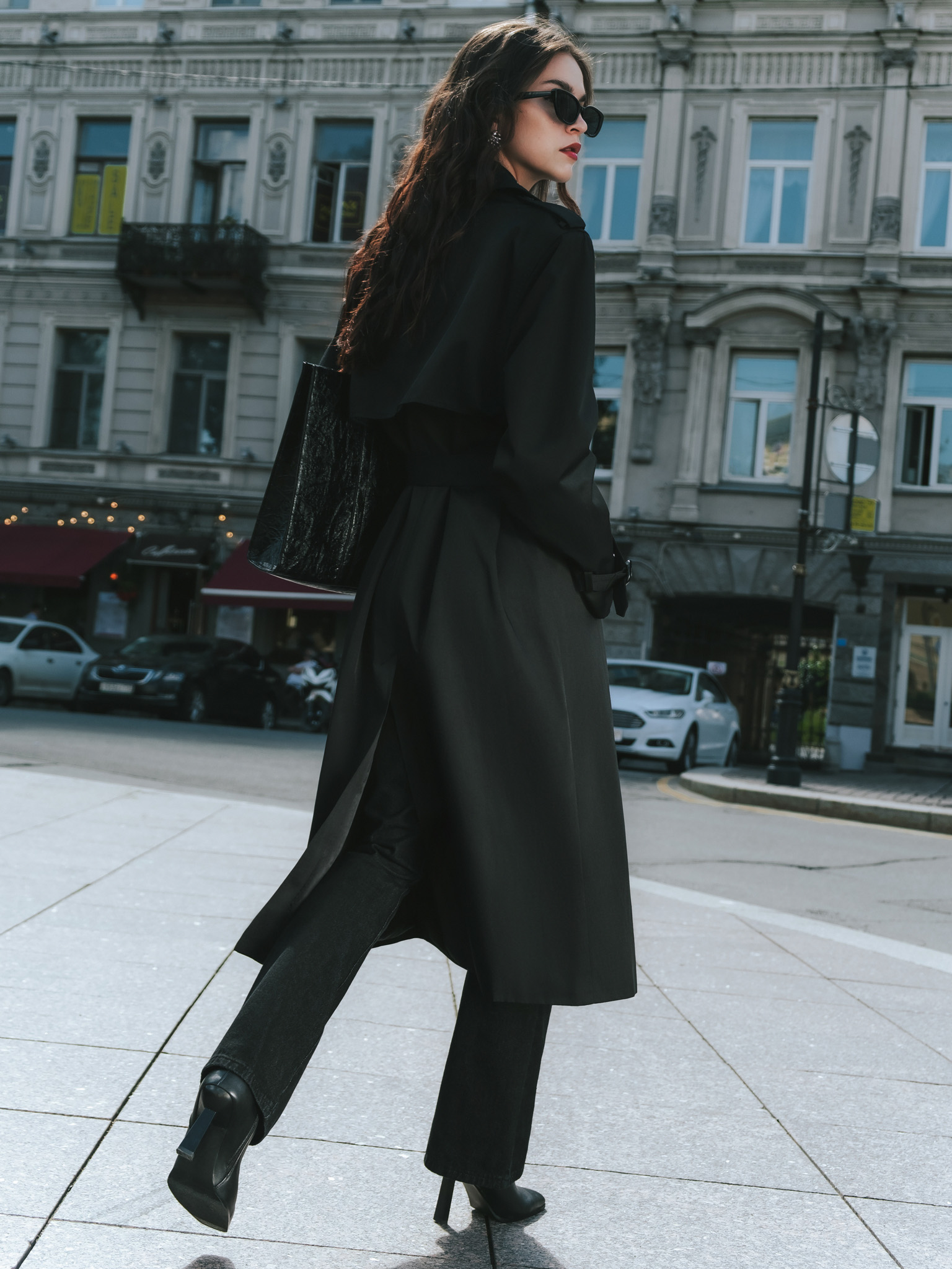 Тренч миди с широким поясом