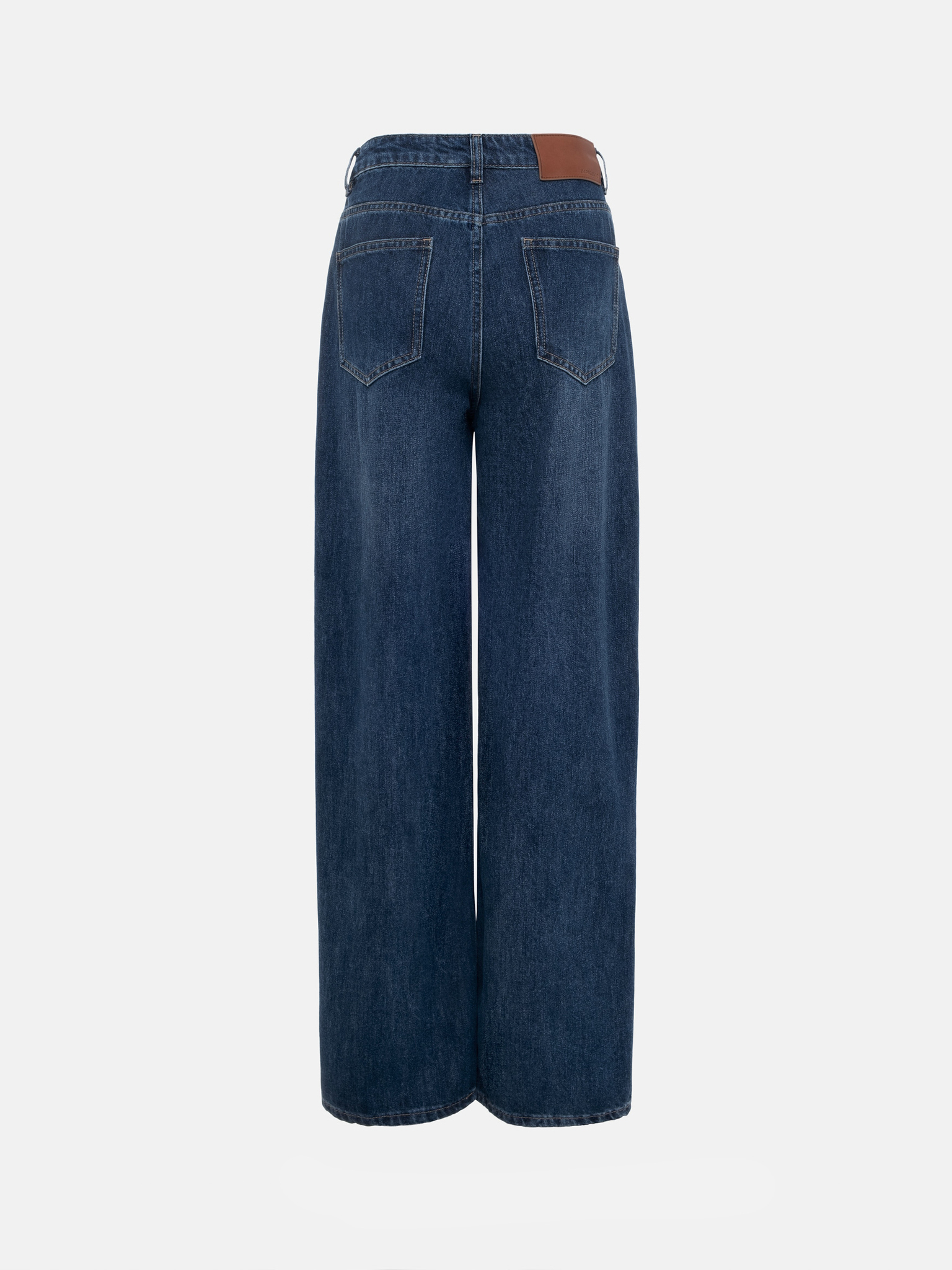 Loose low-rise jeans