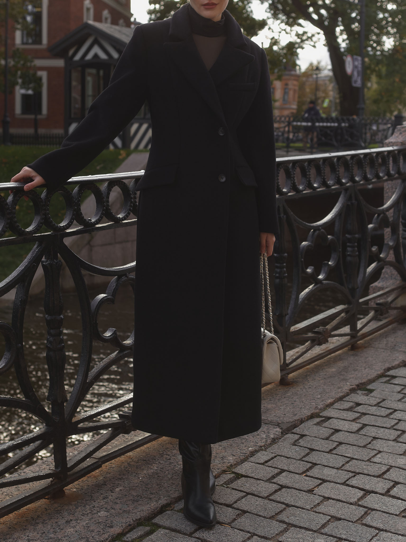 Fitted monochrome maxi coat