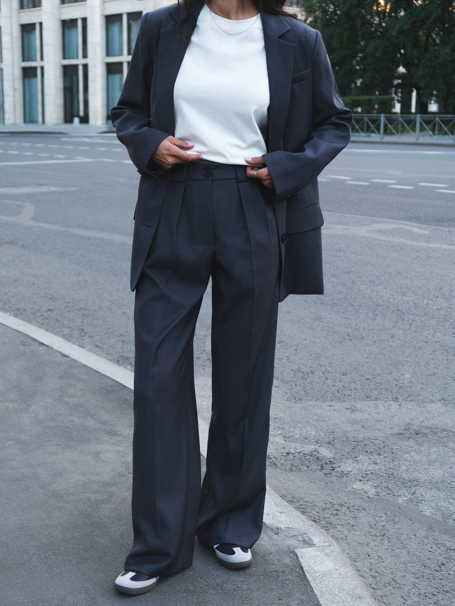 Palazzo-Hose mit großem Knopf