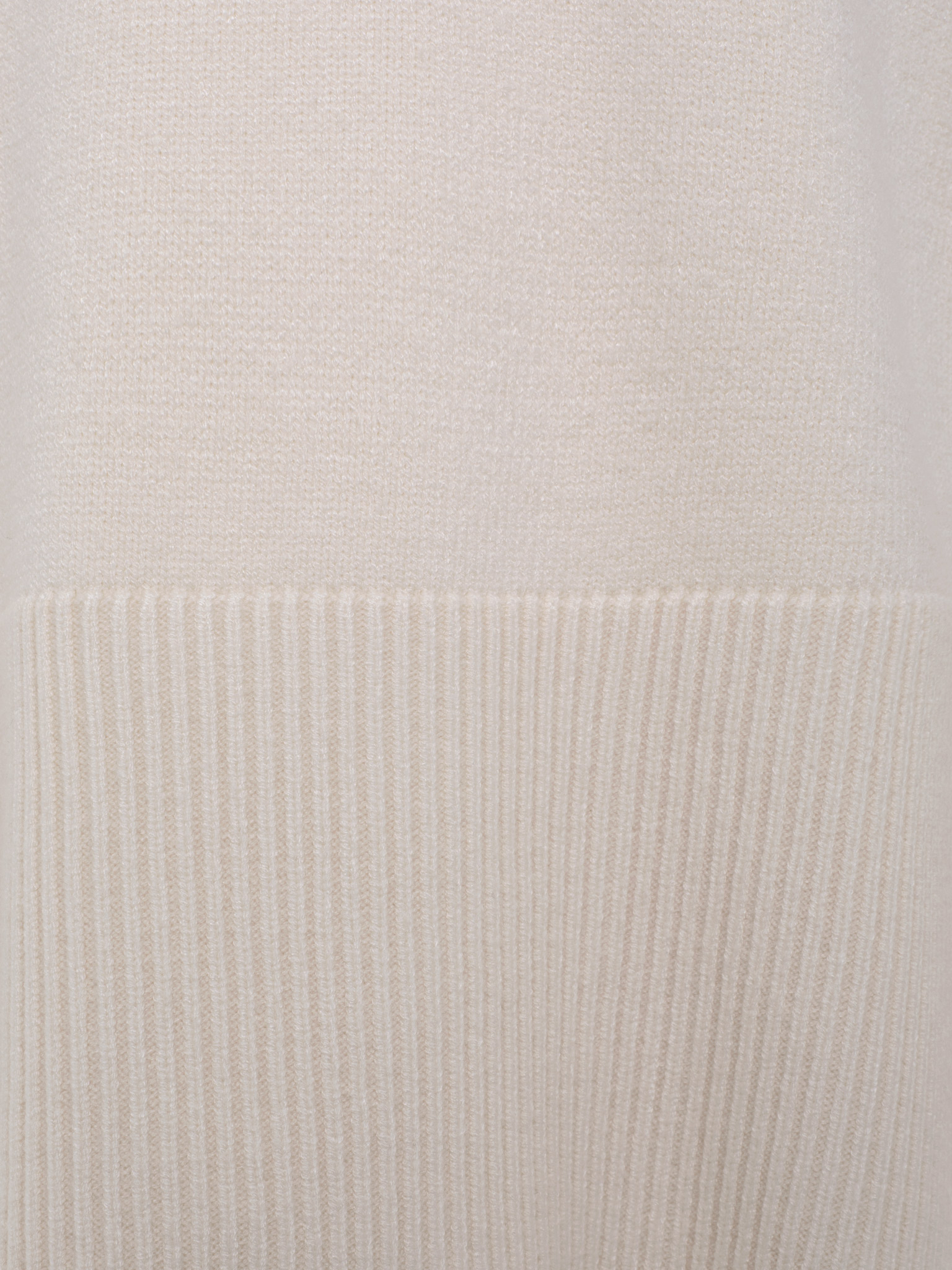 Oversized jersey sweater with ribbed details