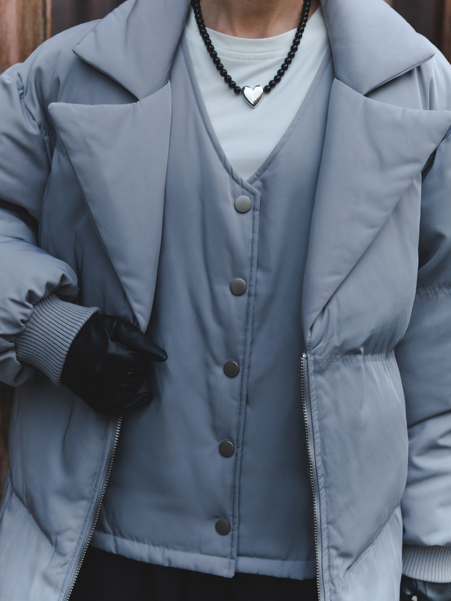 Куртка на молнии с имитацией жилета и лацканами