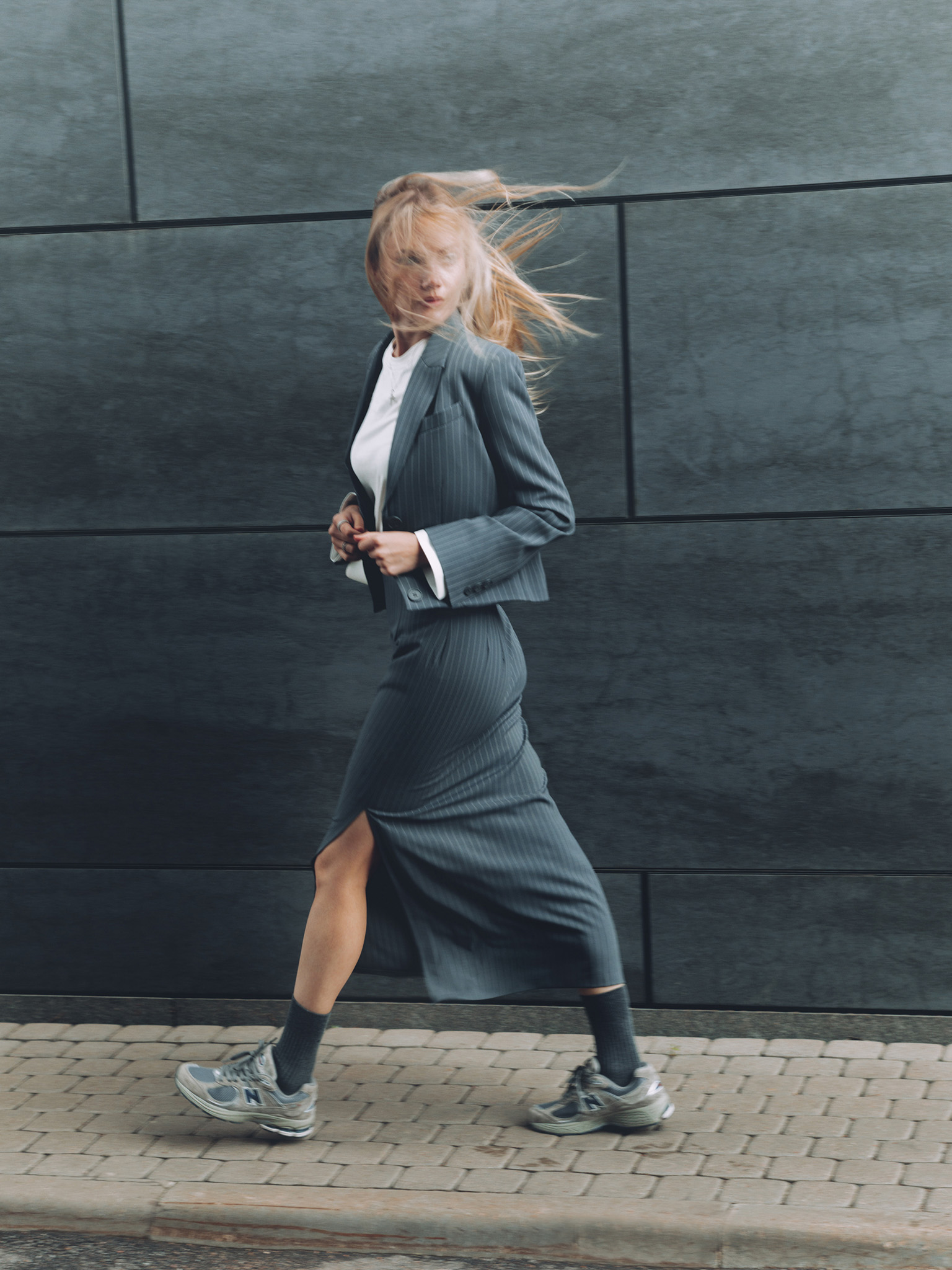 Straight maxi skirt with fine stripes