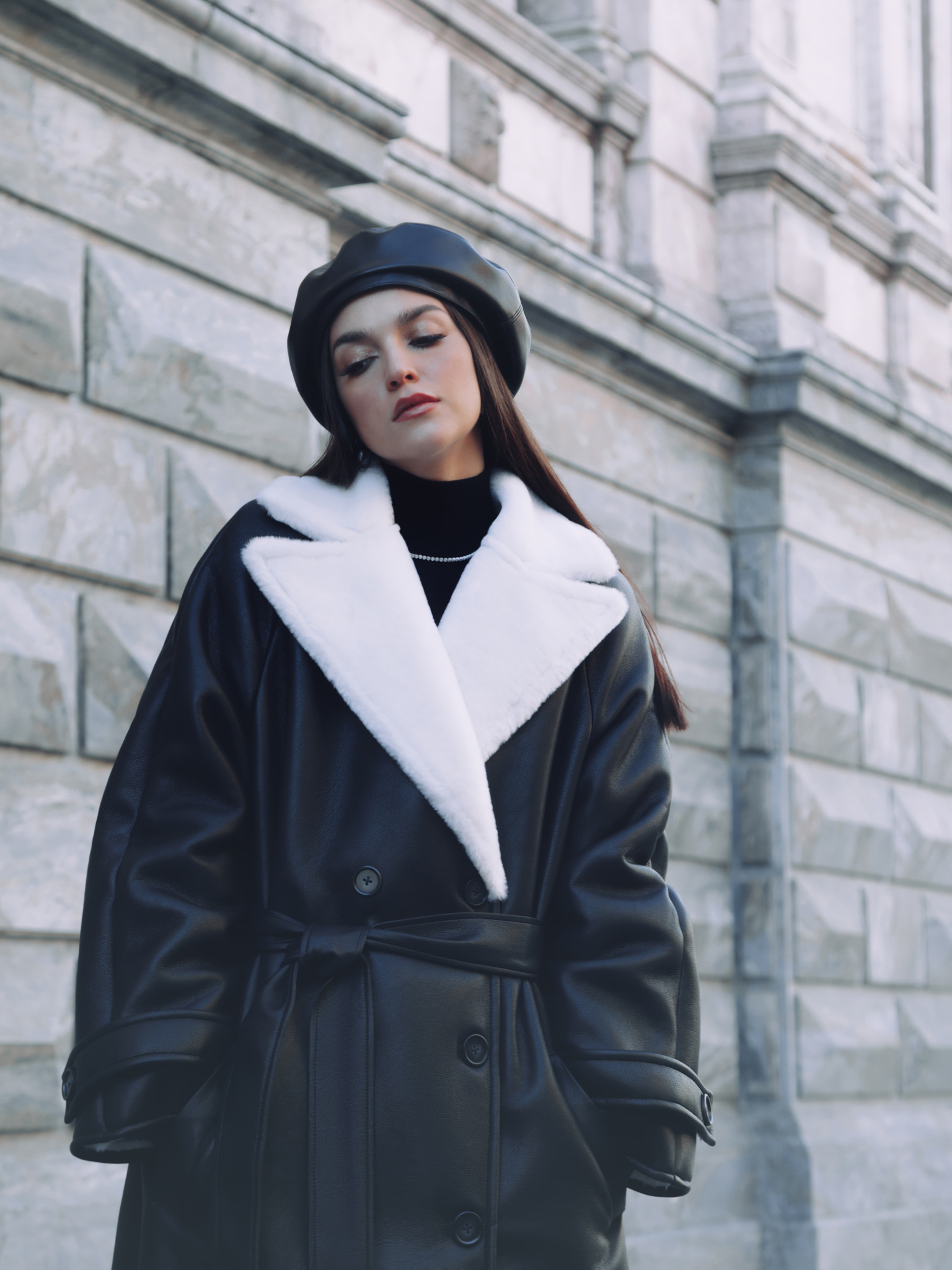 Двубортная дубленка макси