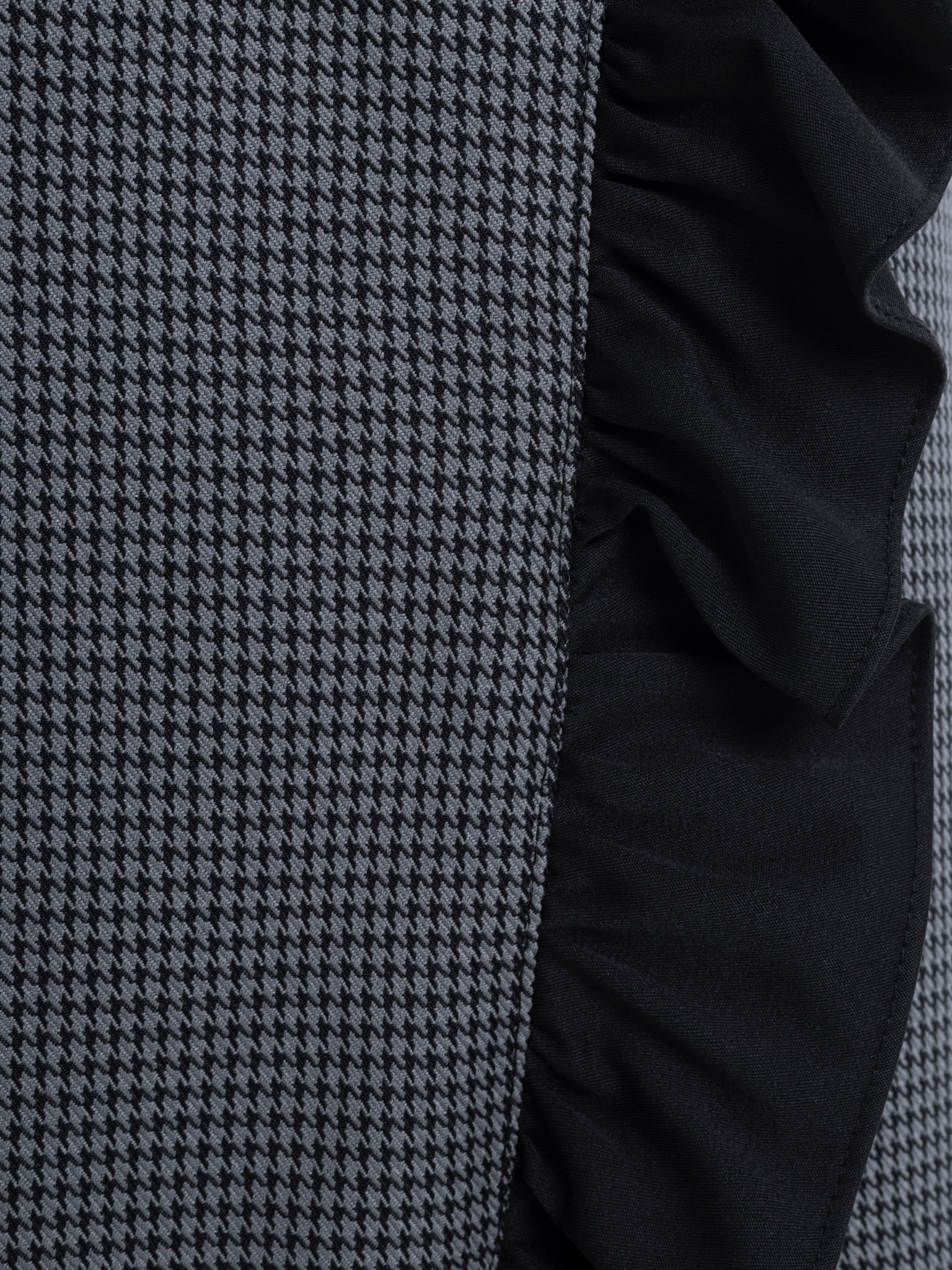 Mini-jupe pied-de-poule avec volants contrastants