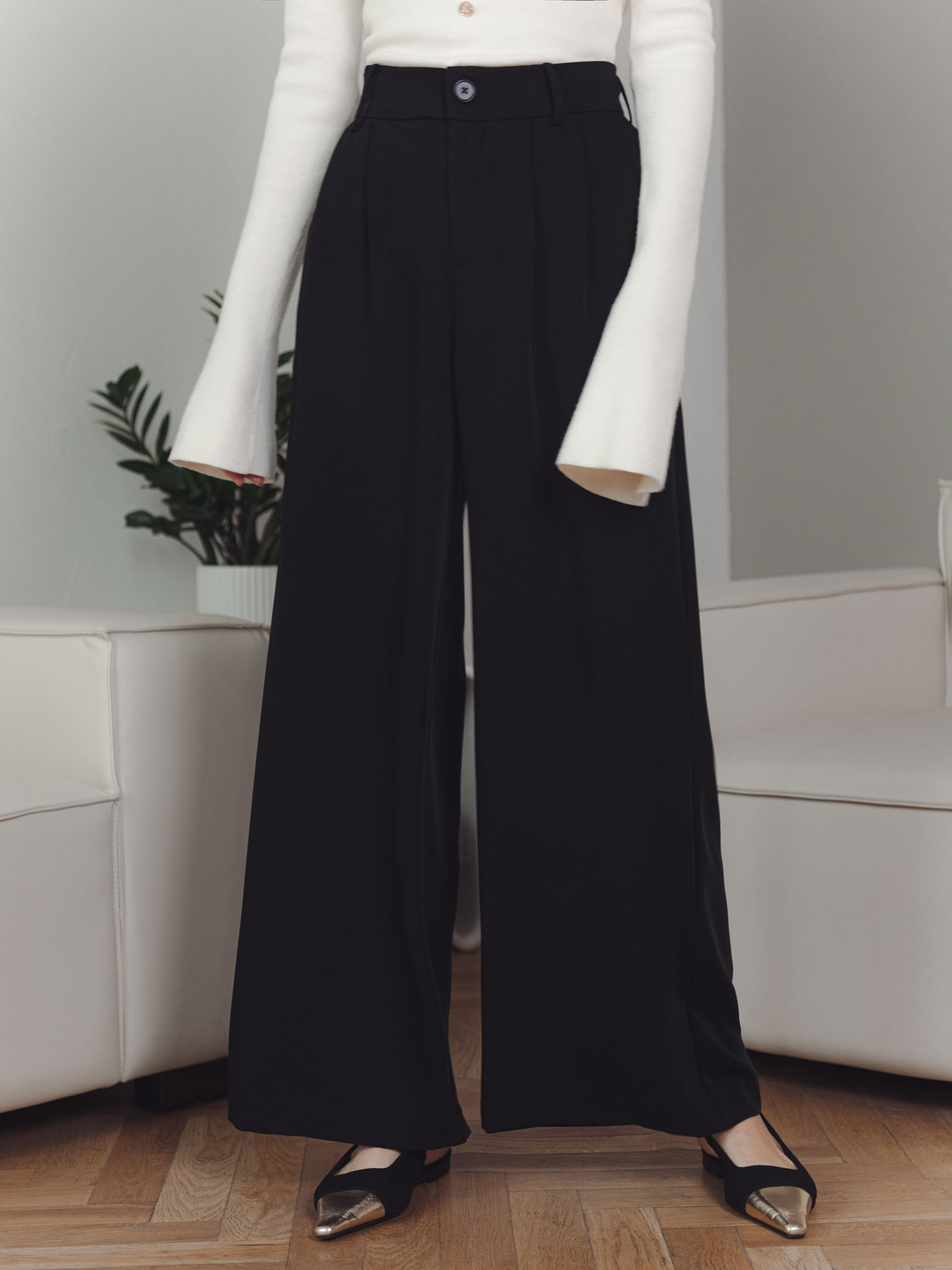 Palazzo trousers with waist pleats