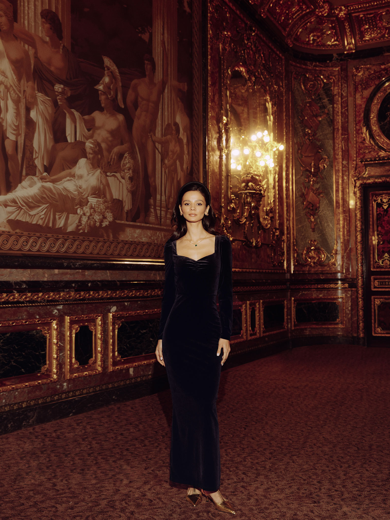 Velvet maxi dress with gathering on the bodice