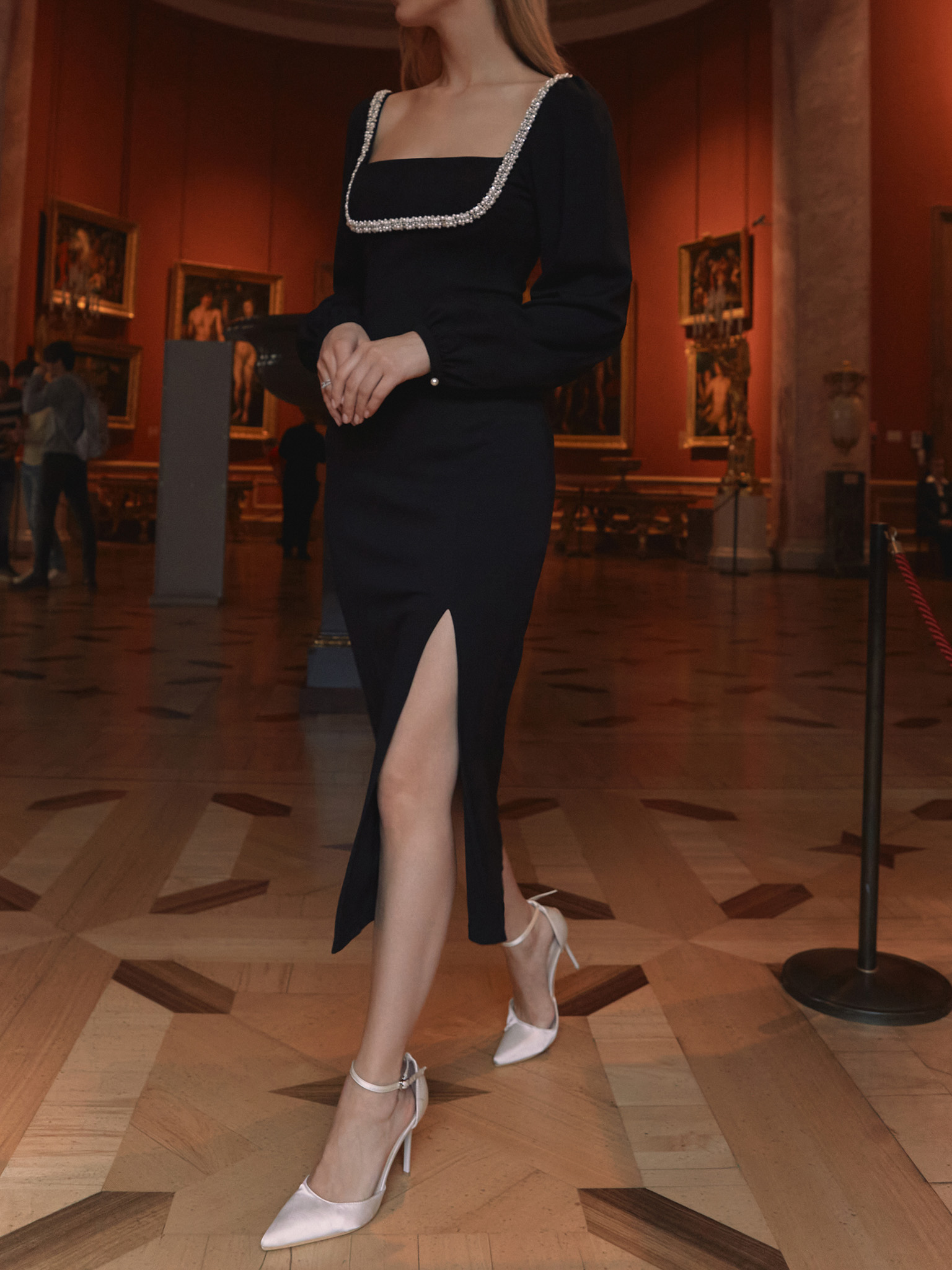 Midi dress with pearl decor on the bodice