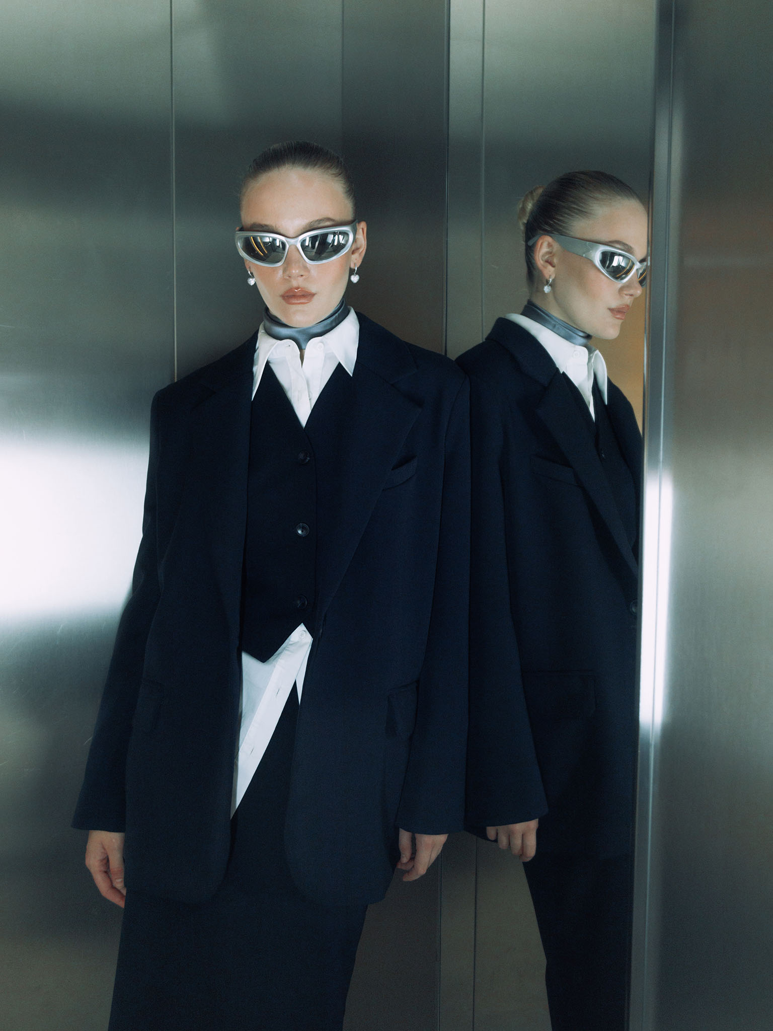 Straight midi skirt with back slit