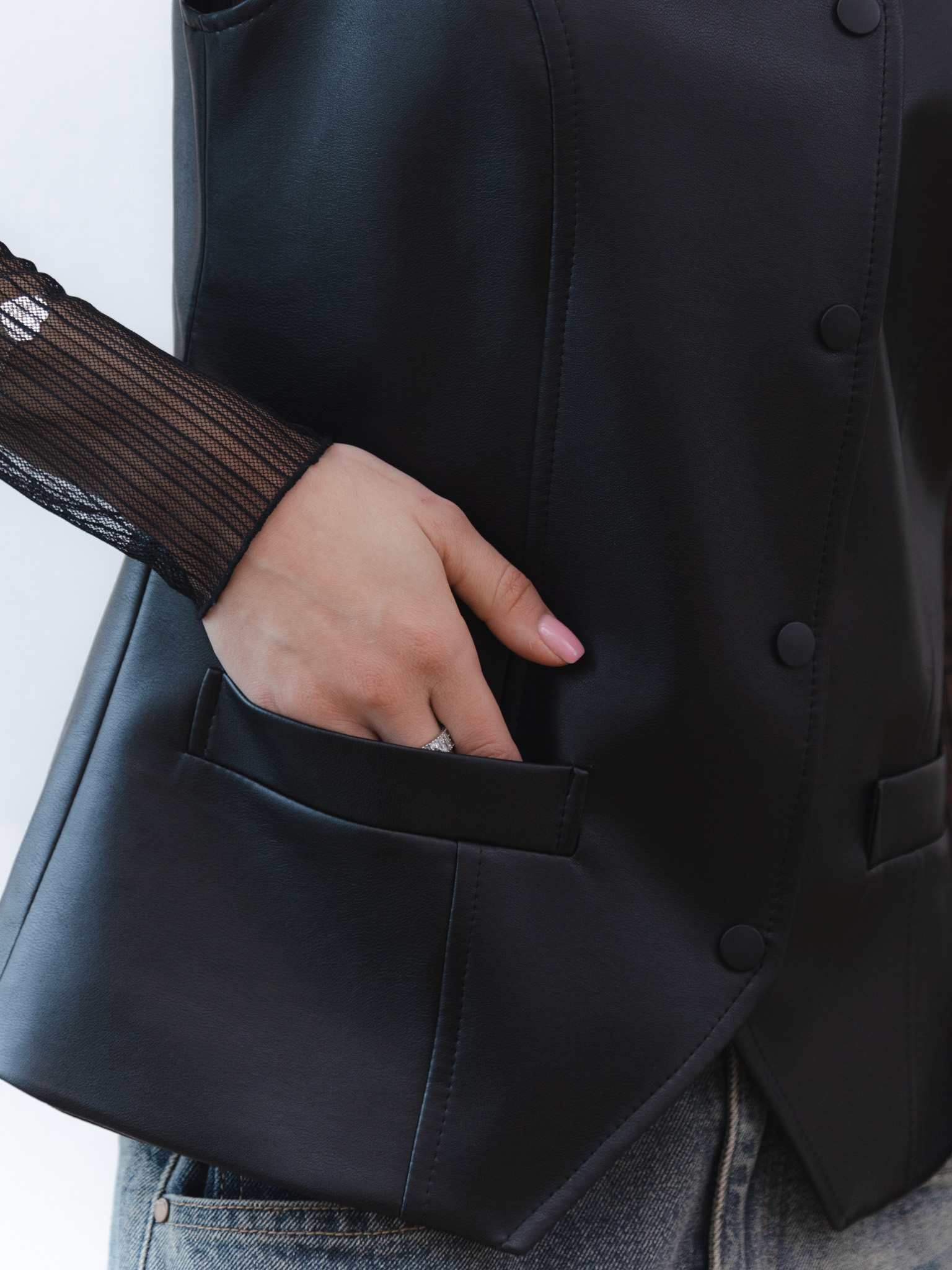 Matte eco-leather straight waistcoat