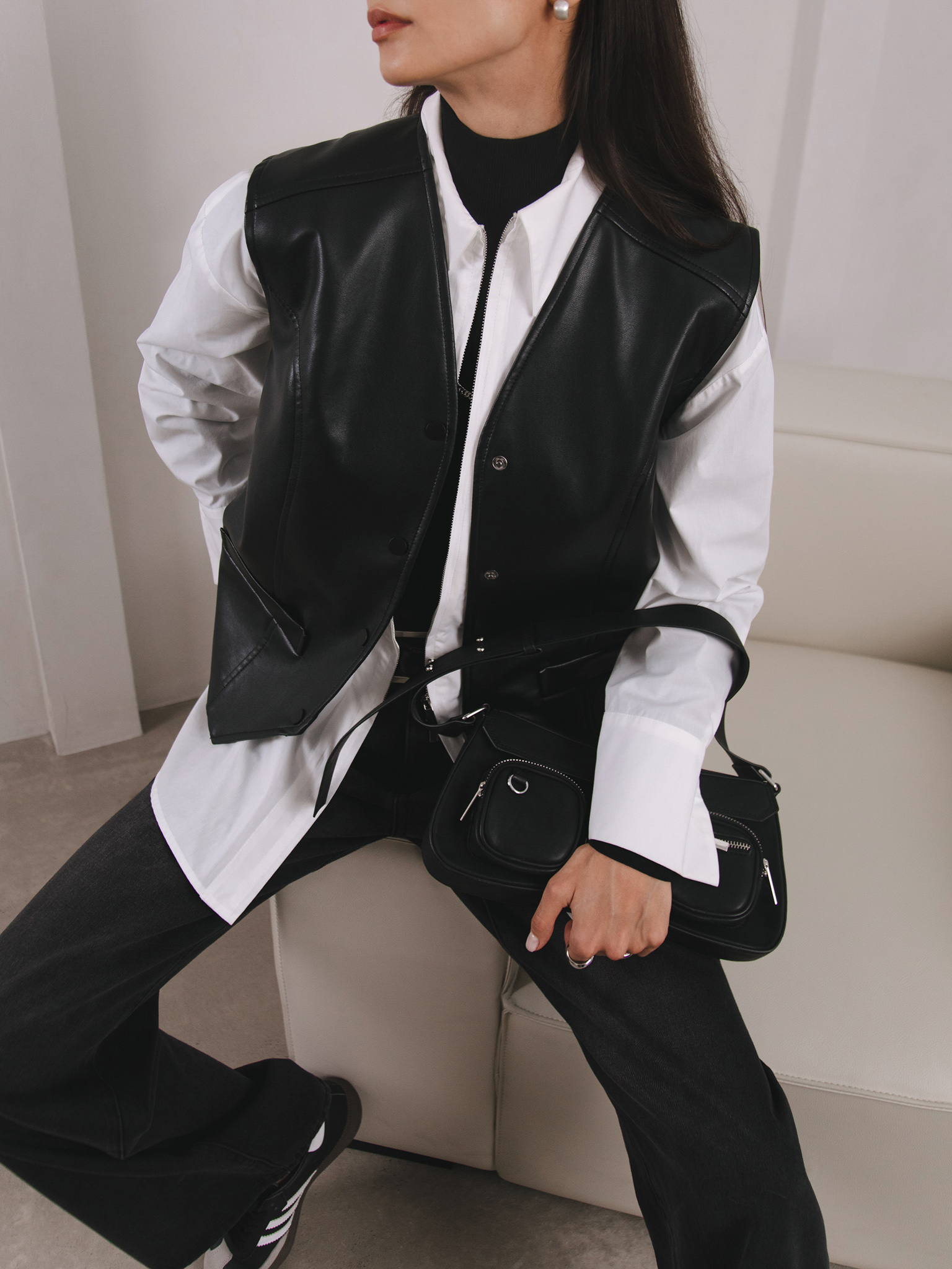 Matte eco-leather straight waistcoat